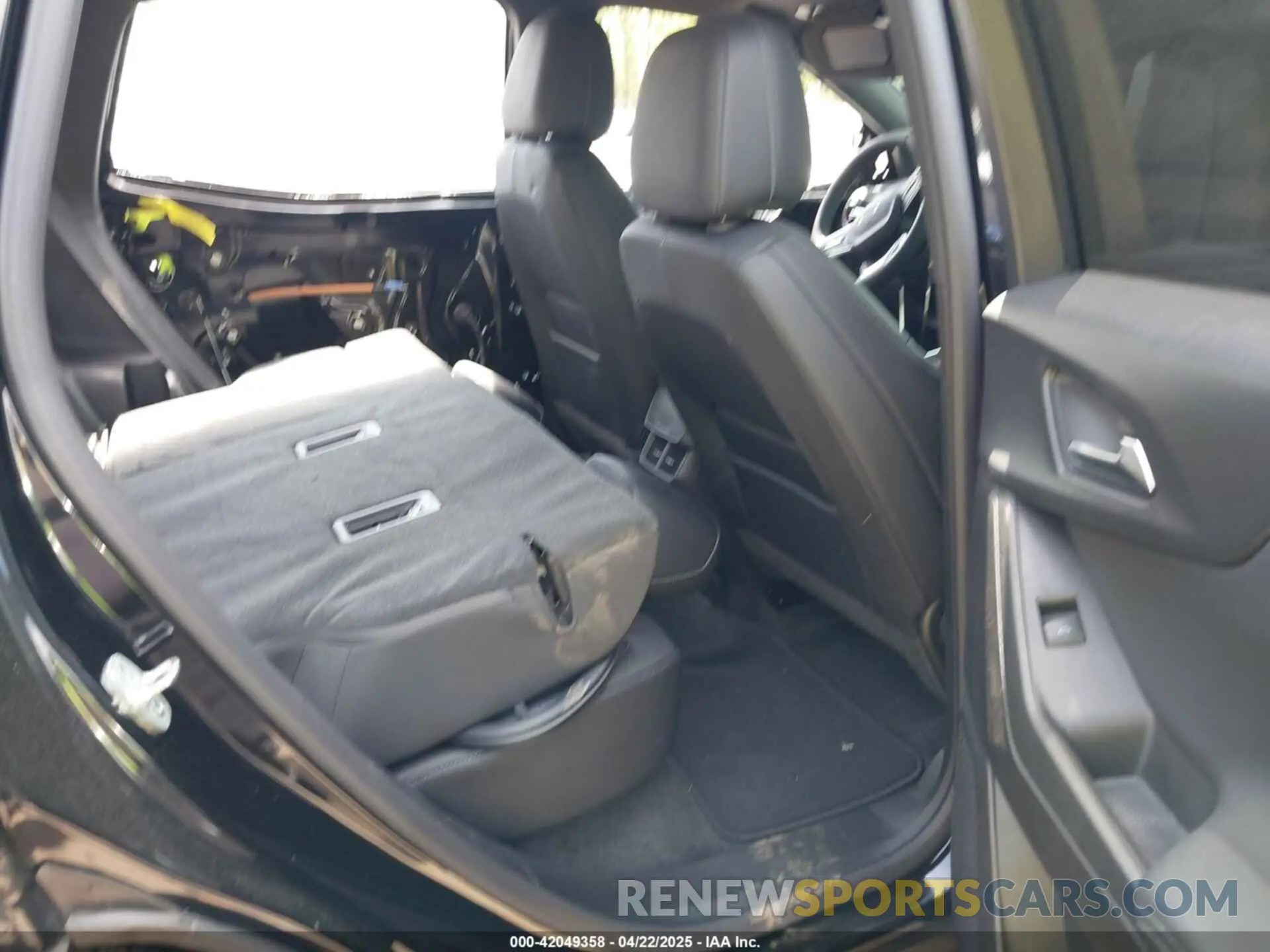 8 fotografías del automóvil dañado 3GNAXPEG0SL173366 CHEVROLET EQUINOX 2025