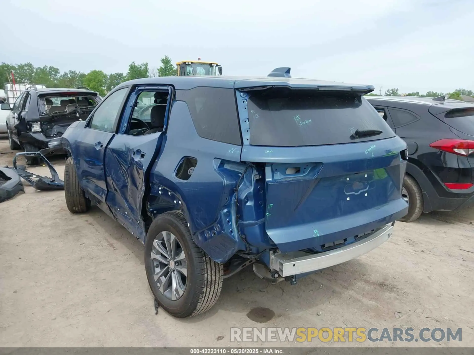 3 fotografías del automóvil dañado 3GNAXPEG1SL294231 CHEVROLET EQUINOX 2025