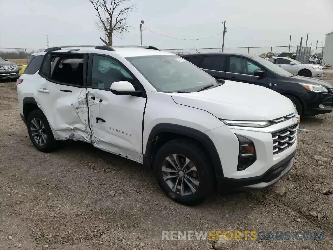 4 fotografías del automóvil dañado 3GNAXPEG2SL196082 CHEVROLET EQUINOX 2025