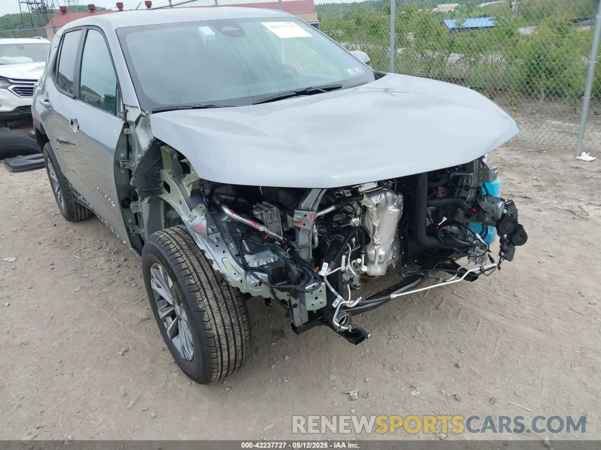 6 fotografías del automóvil dañado 3GNAXPEG4SL325018 CHEVROLET EQUINOX 2025