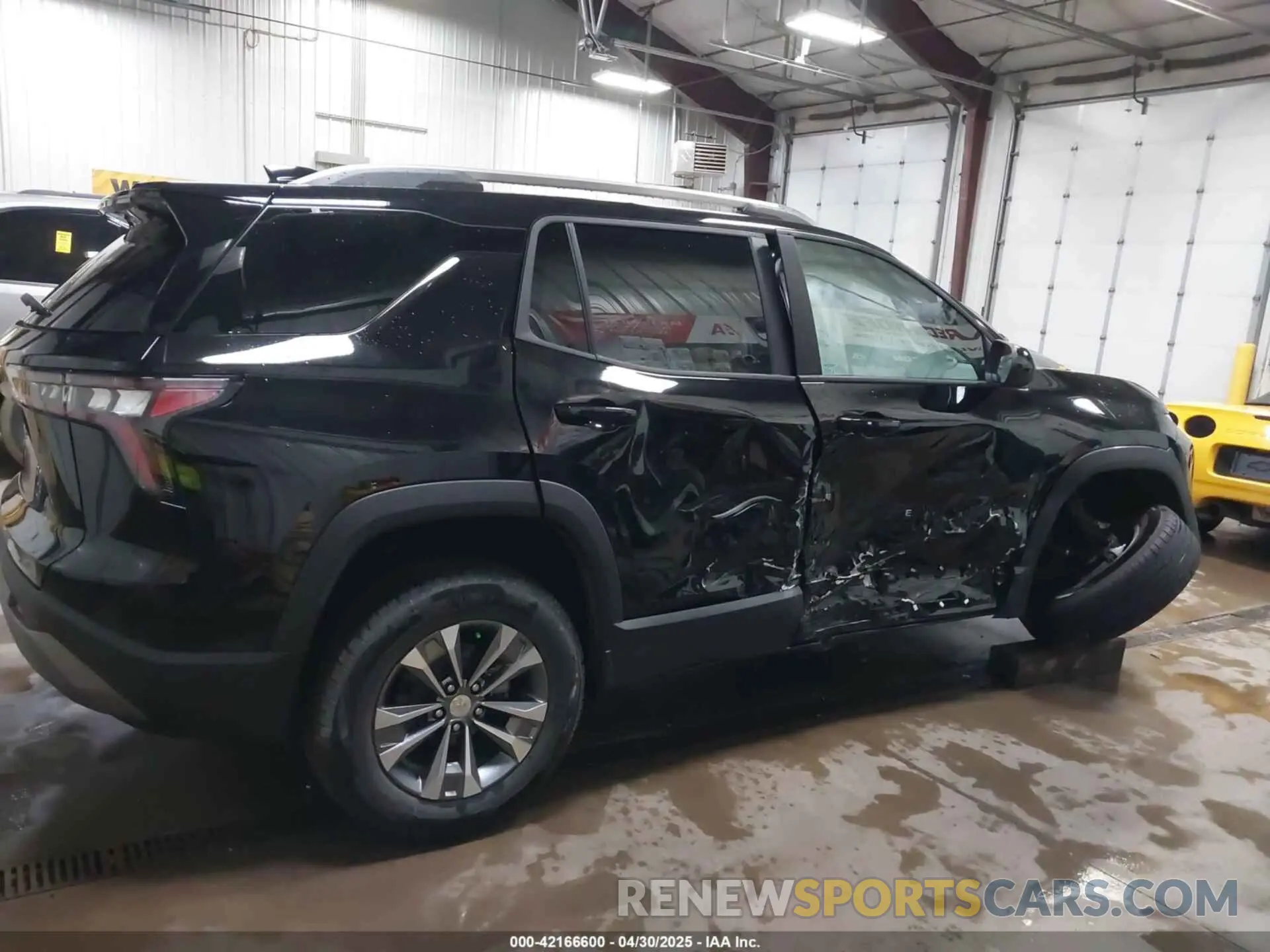 13 fotografías del automóvil dañado 3GNAXPEG5SL180460 CHEVROLET EQUINOX 2025