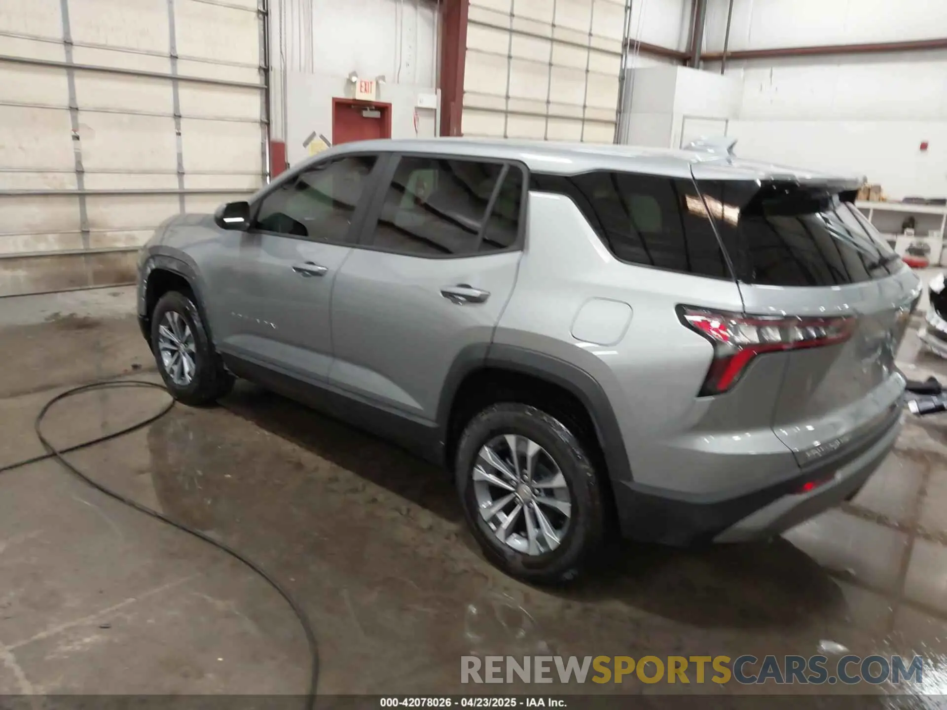 3 fotografías del automóvil dañado 3GNAXPEG7SL190701 CHEVROLET EQUINOX 2025