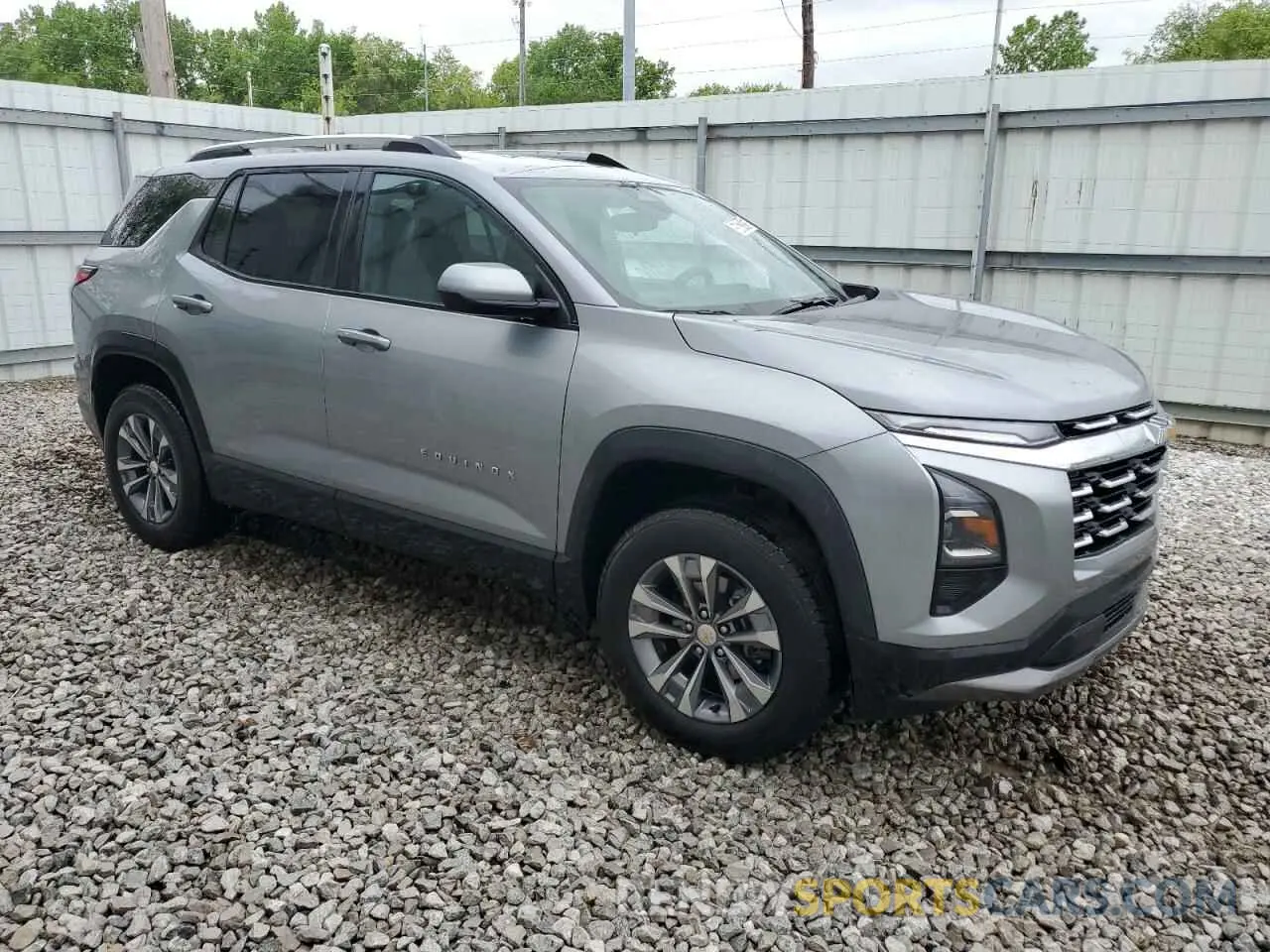 4 fotografías del automóvil dañado 3GNAXPEG7SL257474 CHEVROLET EQUINOX 2025