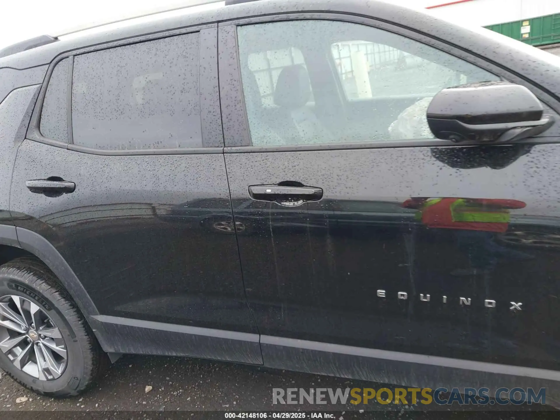13 fotografías del automóvil dañado 3GNAXPEGXSL173472 CHEVROLET EQUINOX 2025