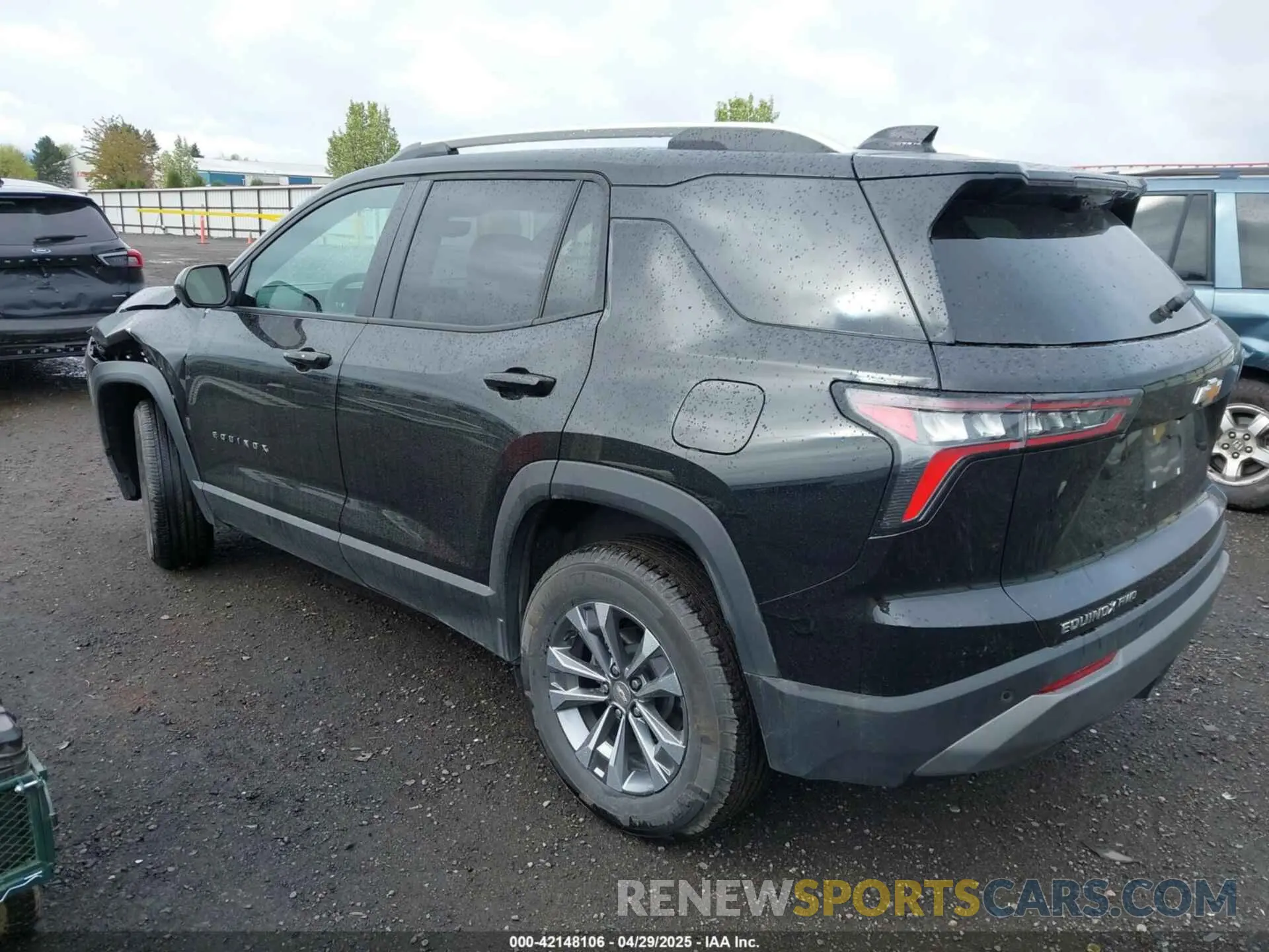 3 fotografías del automóvil dañado 3GNAXPEGXSL173472 CHEVROLET EQUINOX 2025