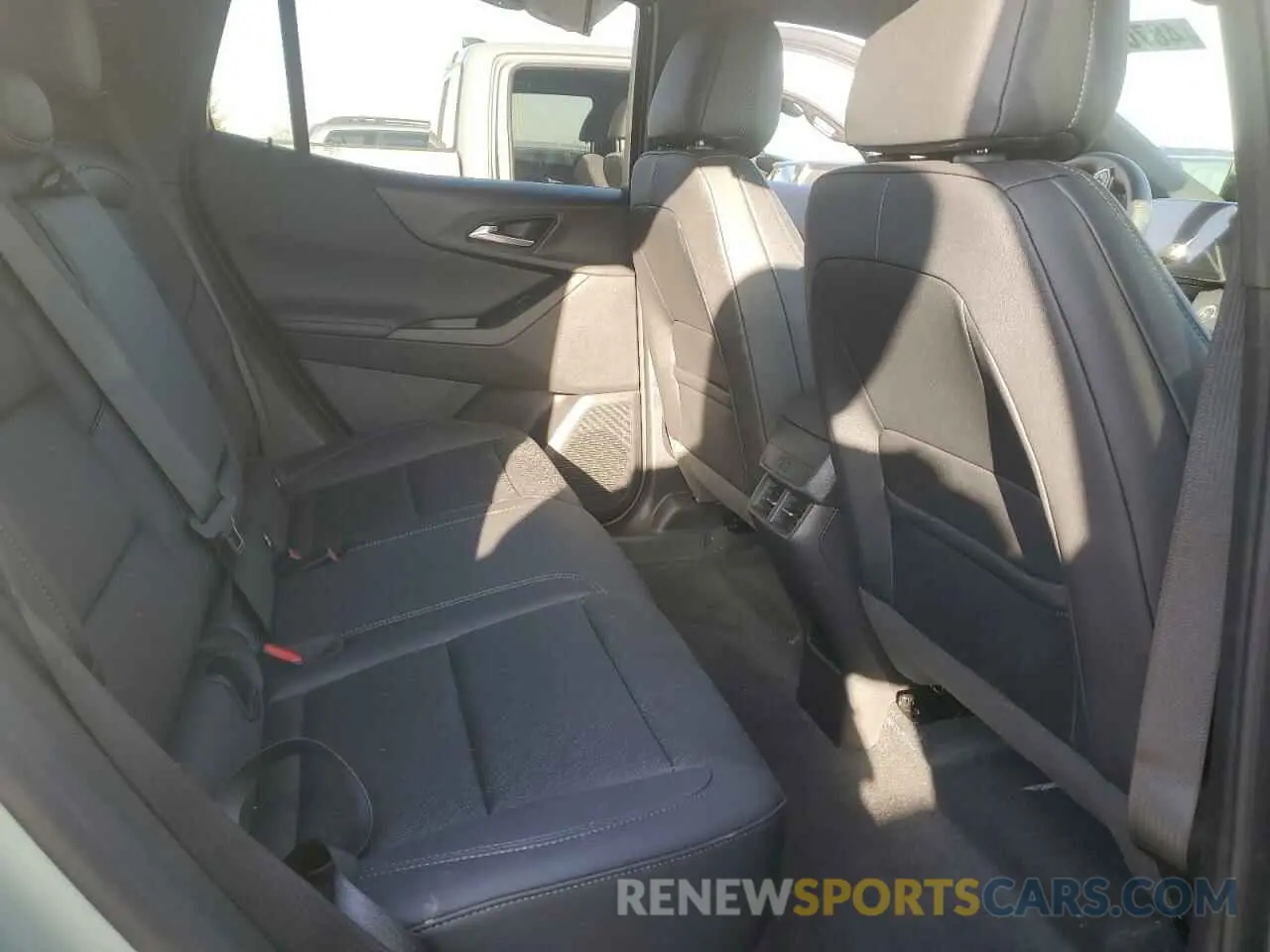 11 fotografías del automóvil dañado 3GNAXPEGXSL255685 CHEVROLET EQUINOX 2025