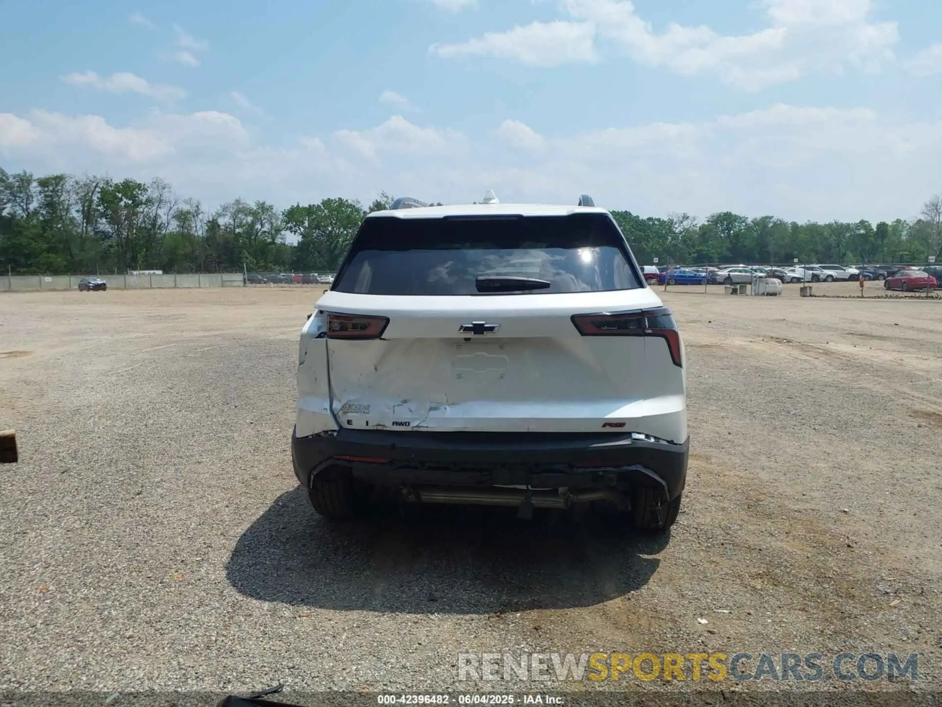 17 fotografías del automóvil dañado 3GNAXTEG0SL172999 CHEVROLET EQUINOX 2025