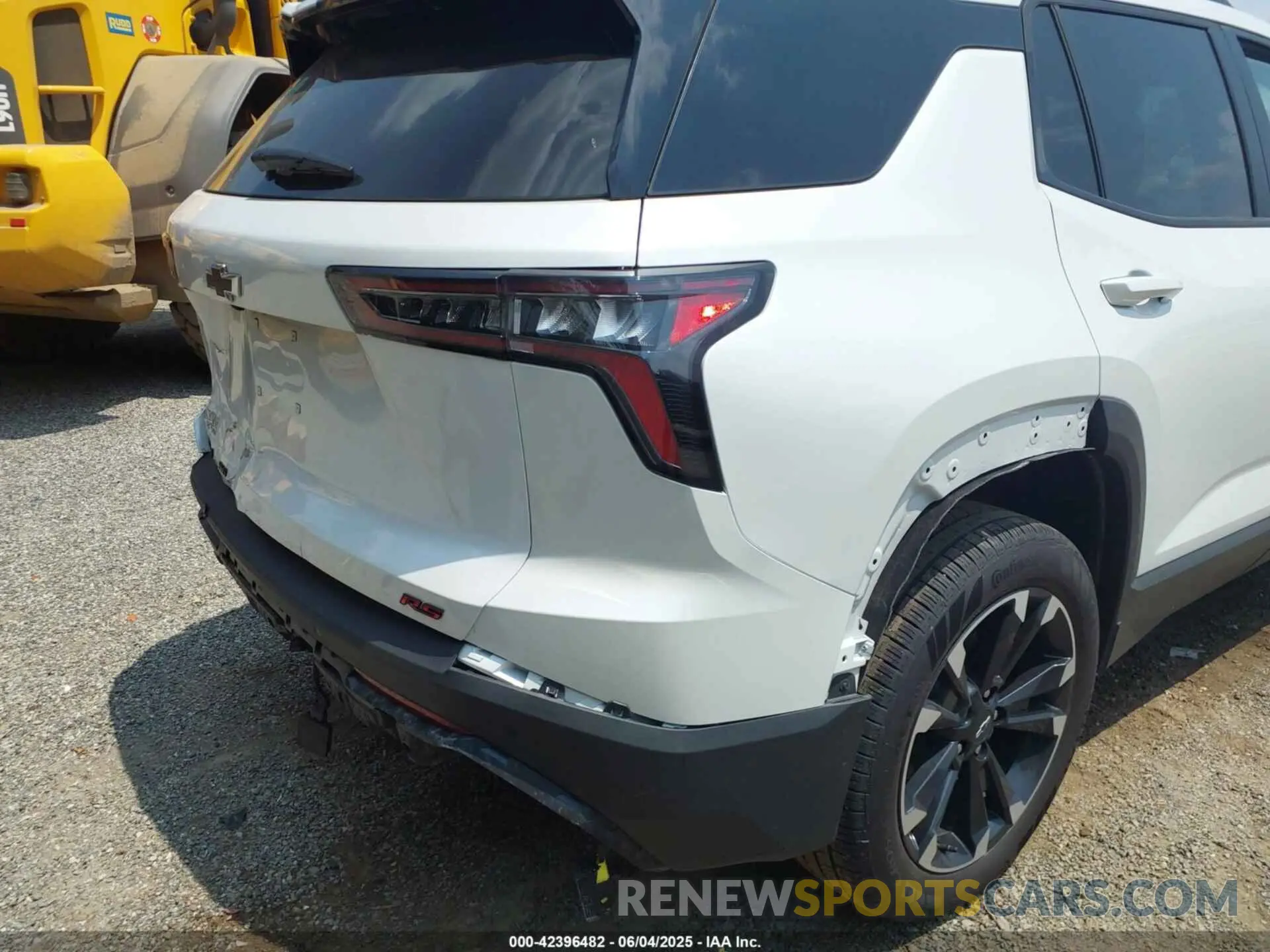 18 fotografías del automóvil dañado 3GNAXTEG0SL172999 CHEVROLET EQUINOX 2025