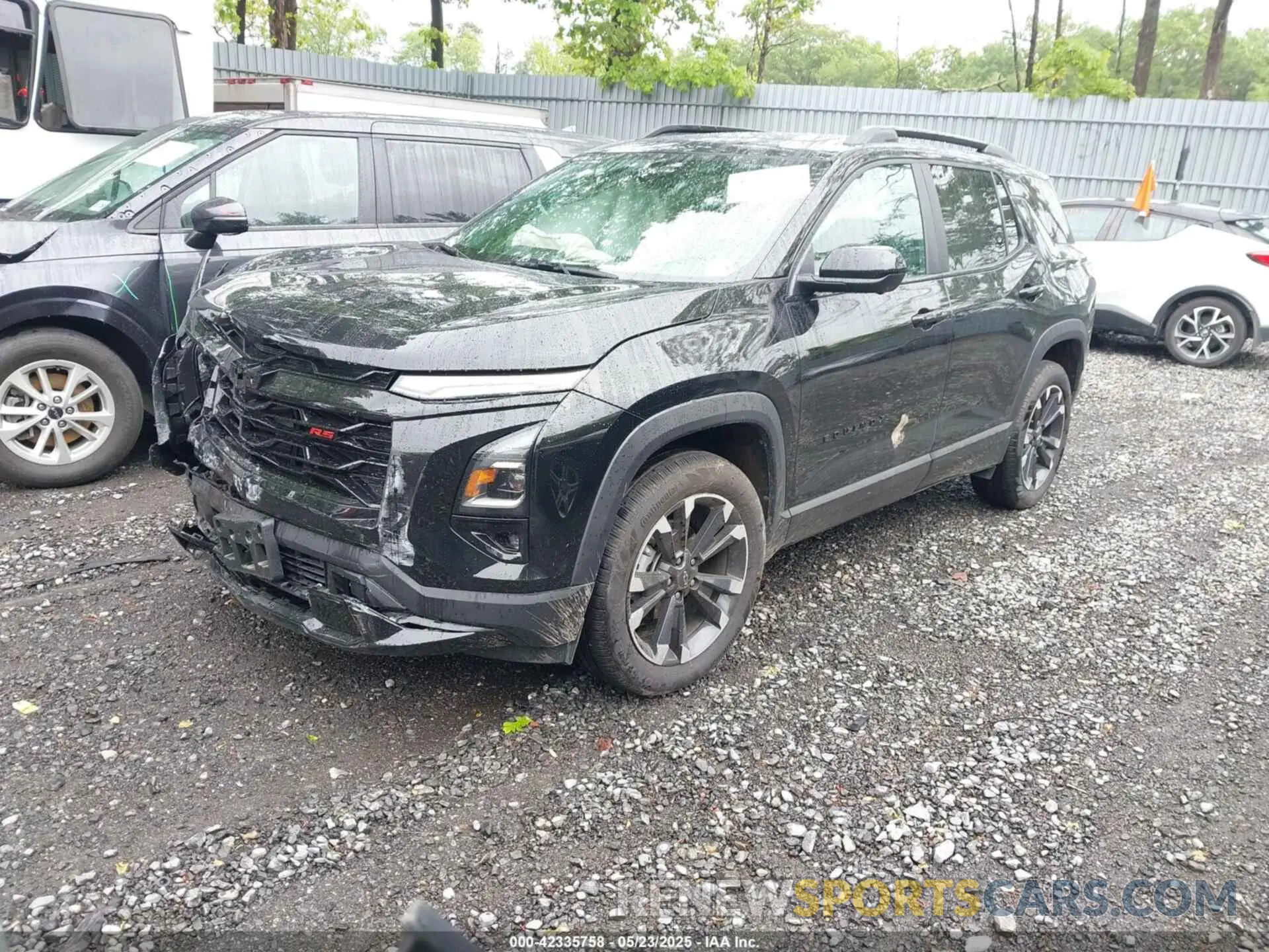 2 fotografías del automóvil dañado 3GNAXTEG2SL210426 CHEVROLET EQUINOX 2025