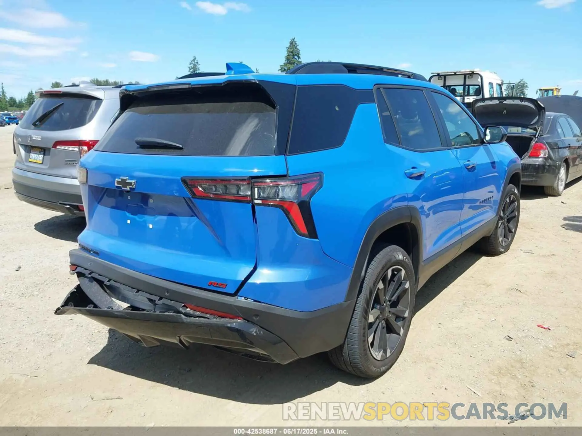 4 fotografías del automóvil dañado 3GNAXTEG3SL327593 CHEVROLET EQUINOX 2025