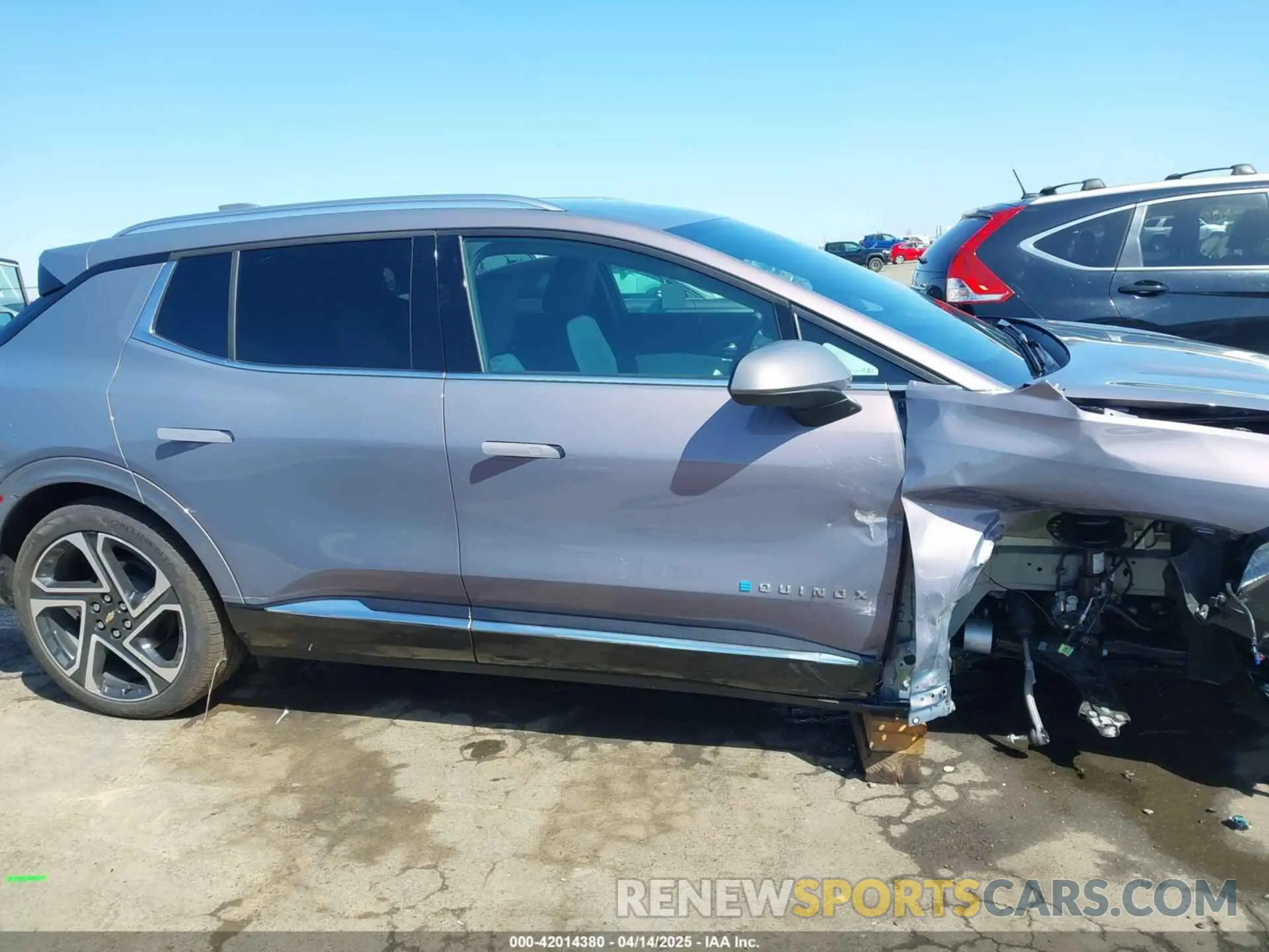 14 fotografías del automóvil dañado 3GN7DLRP6SS145485 CHEVROLET EQUINOX EV 2025