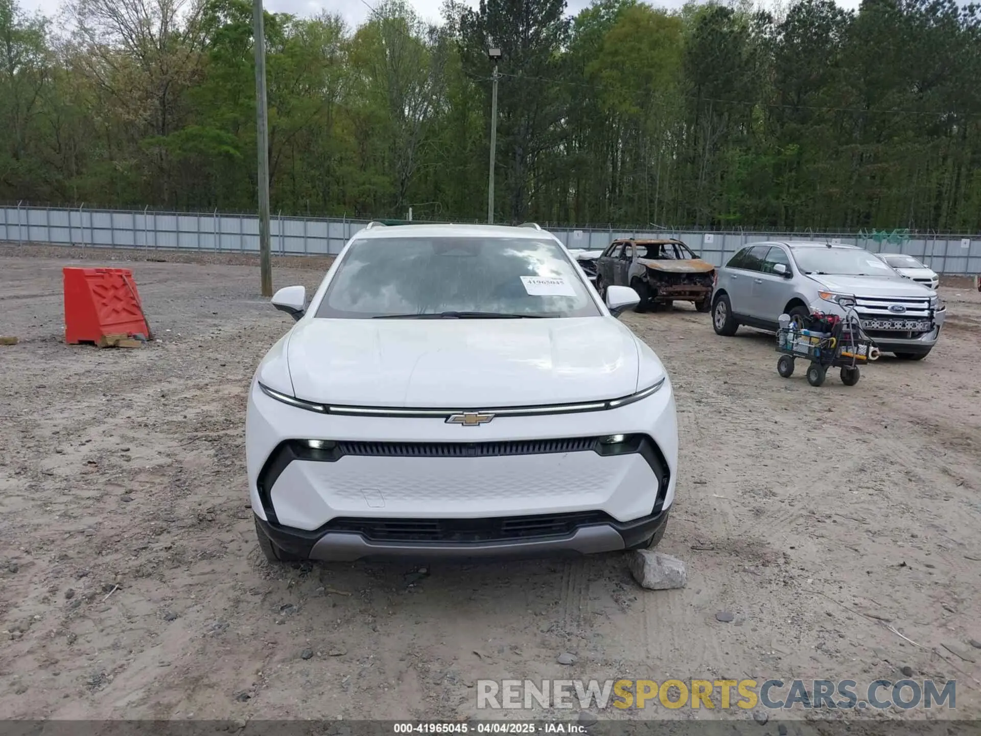 13 fotografías del automóvil dañado 3GN7DLRP8SS124038 CHEVROLET EQUINOX EV 2025