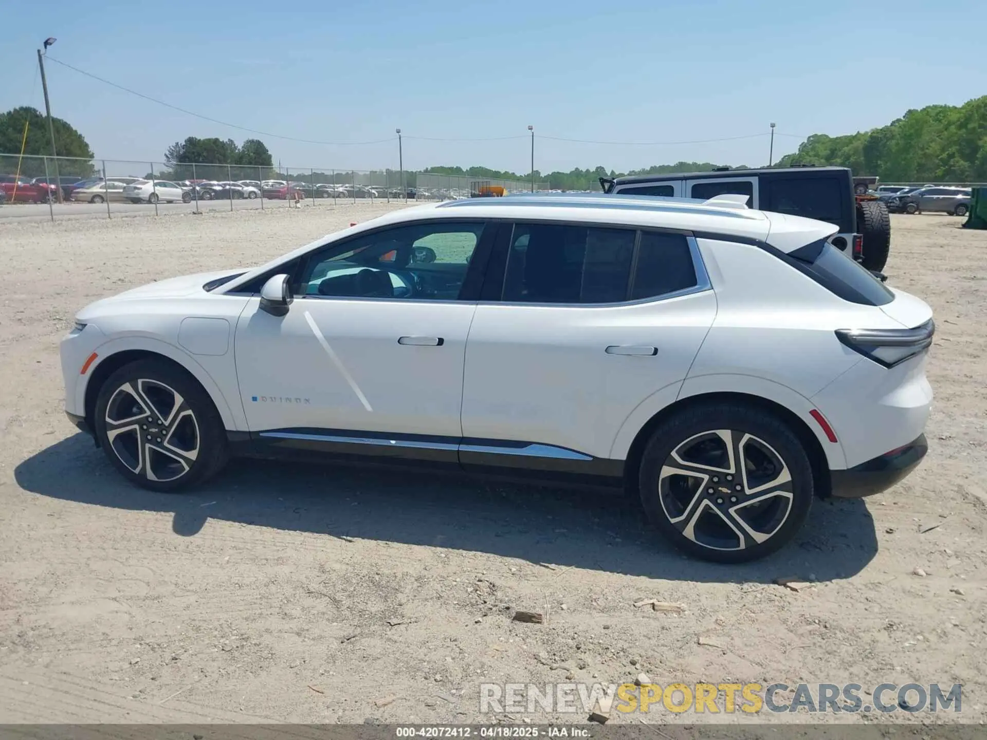 14 fotografías del automóvil dañado 3GN7DLRP9SS111427 CHEVROLET EQUINOX EV 2025