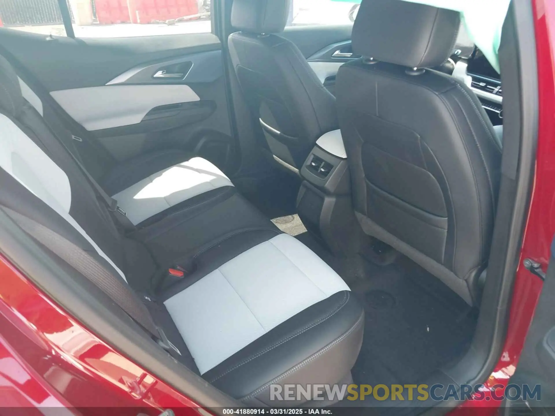 8 fotografías del automóvil dañado 3GN7DLRPXSS146025 CHEVROLET EQUINOX EV 2025