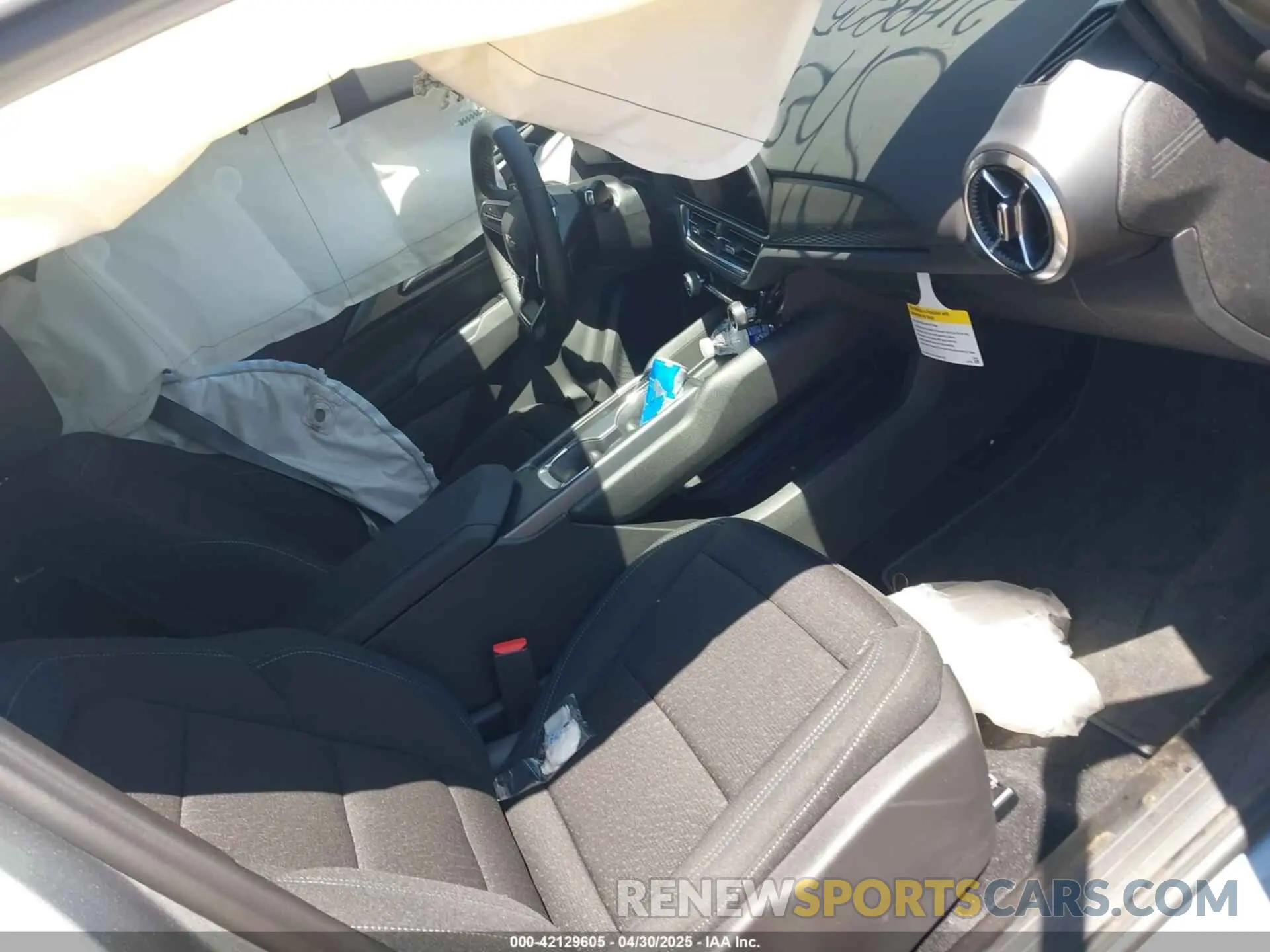 5 fotografías del automóvil dañado 3GN7DLRR9SS198571 CHEVROLET EQUINOX EV 2025