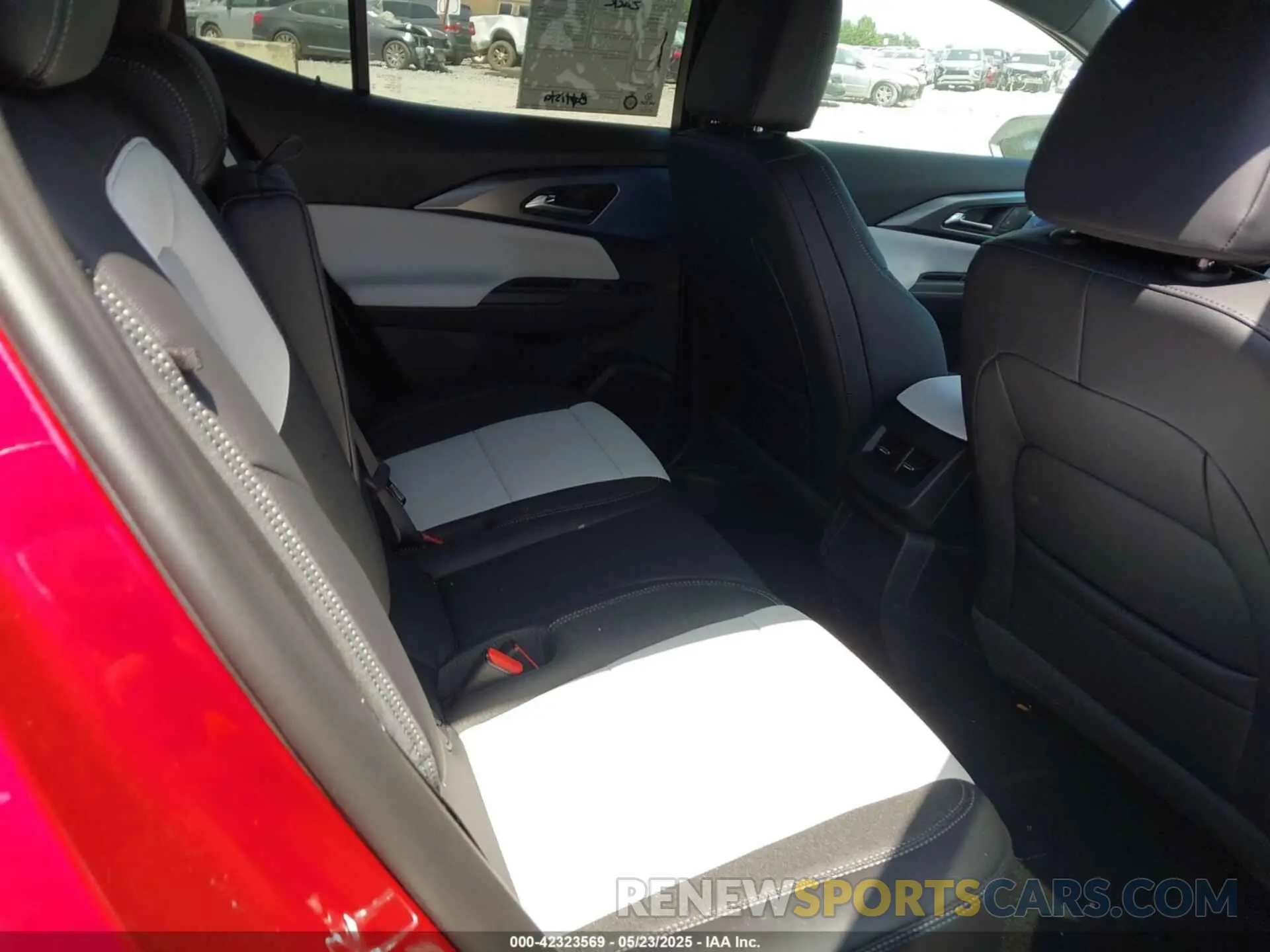 8 fotografías del automóvil dañado 3GN7DNRP3SS203130 CHEVROLET EQUINOX EV 2025