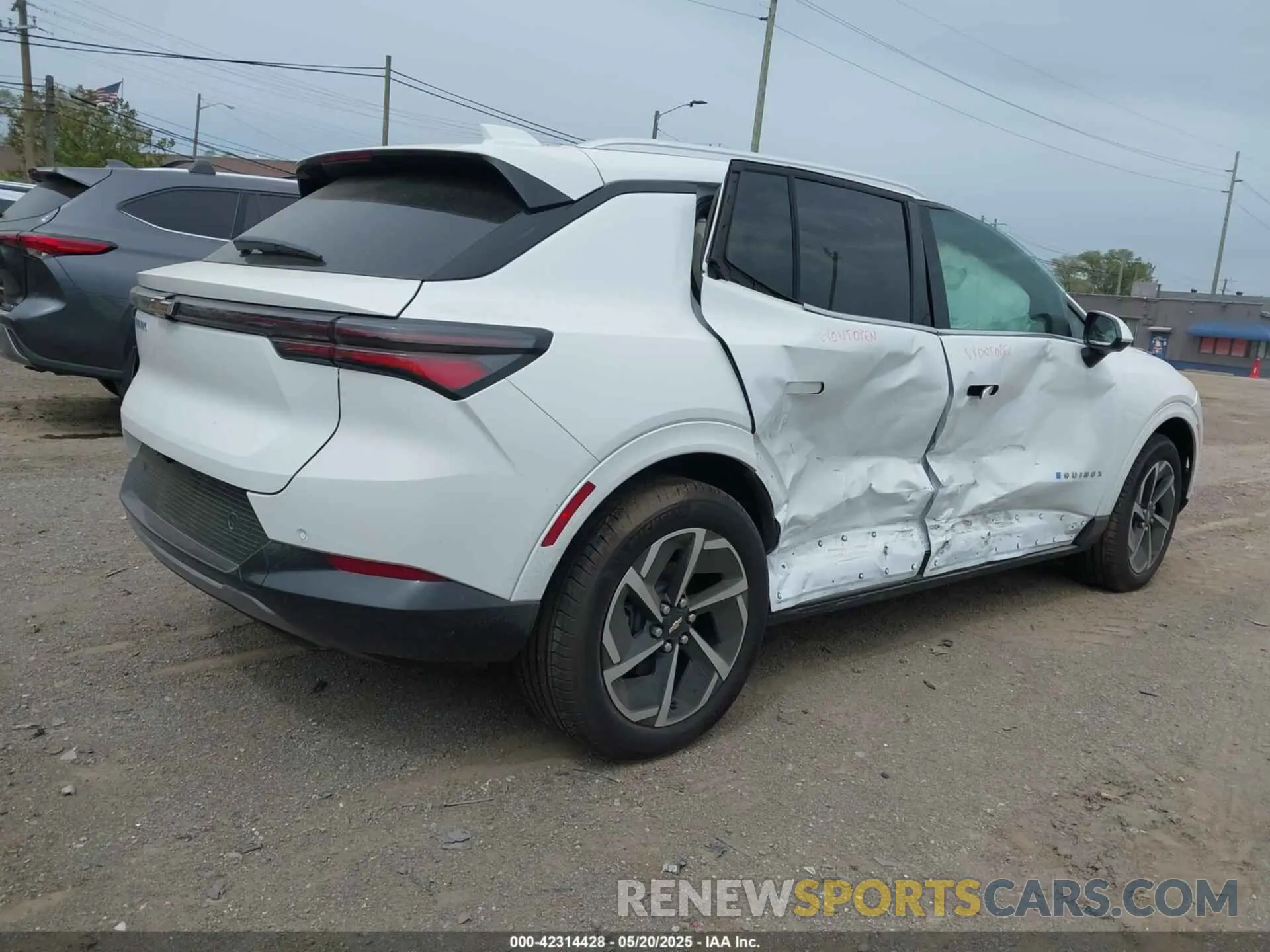 4 fotografías del automóvil dañado 3GN7DNRP5SS199243 CHEVROLET EQUINOX EV 2025