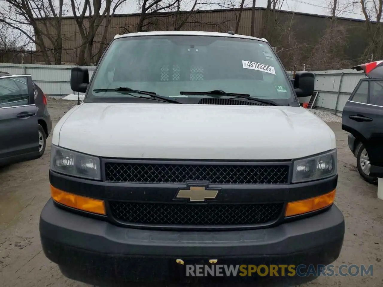 5 fotografías del automóvil dañado 1GCWGAFP7K1166738 CHEVROLET EXPRESS 2019