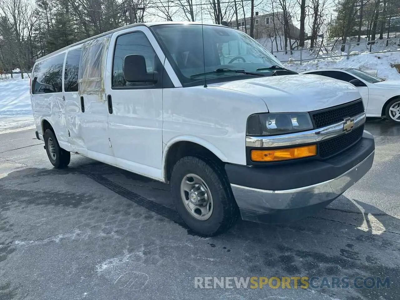 4 fotografías del automóvil dañado 1GAZGPFP7L1268177 CHEVROLET EXPRESS 2020