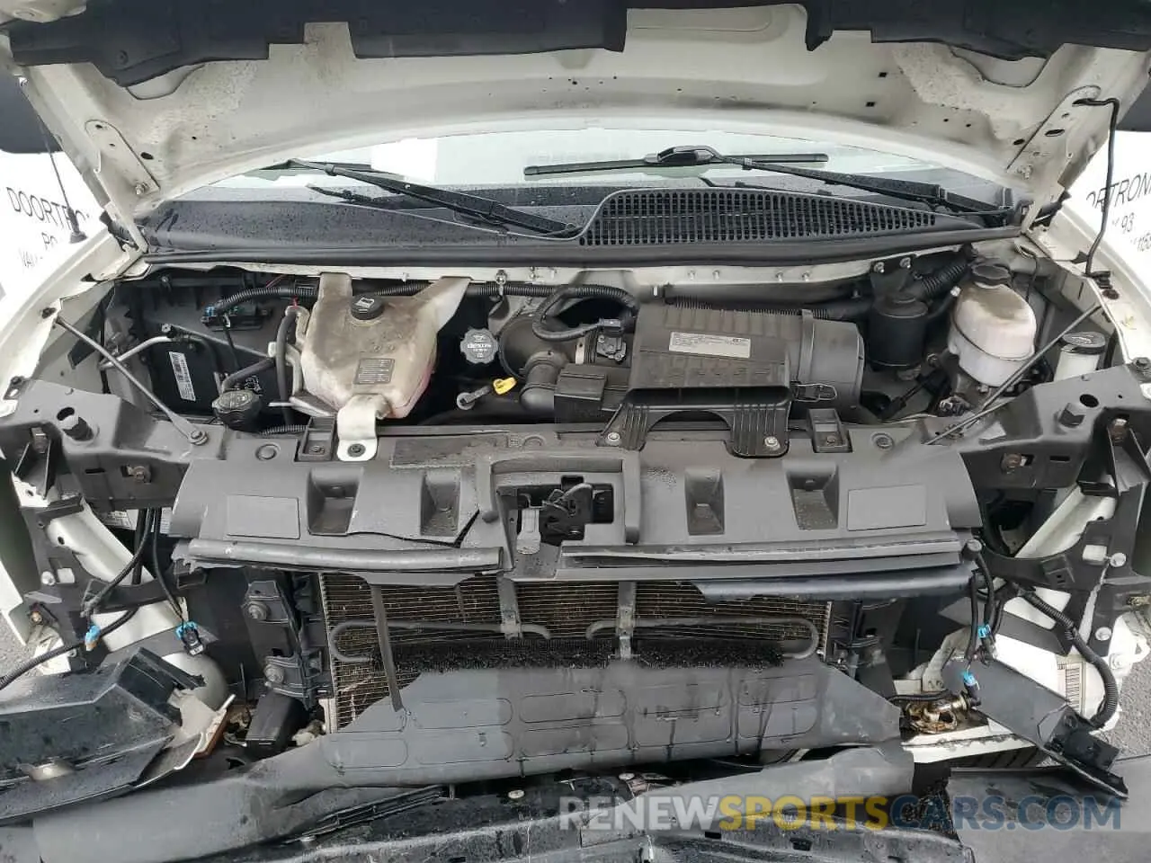 12 fotografías del automóvil dañado 1GCWGAFG3L1147914 CHEVROLET EXPRESS 2020