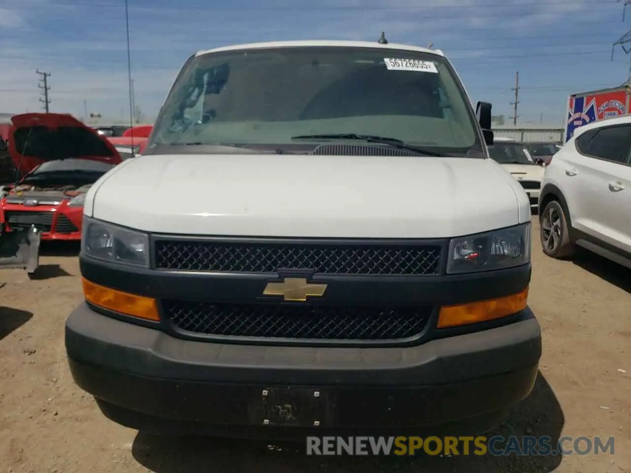 5 fotografías del automóvil dañado 1GCWGAFG7L1179054 CHEVROLET EXPRESS 2020