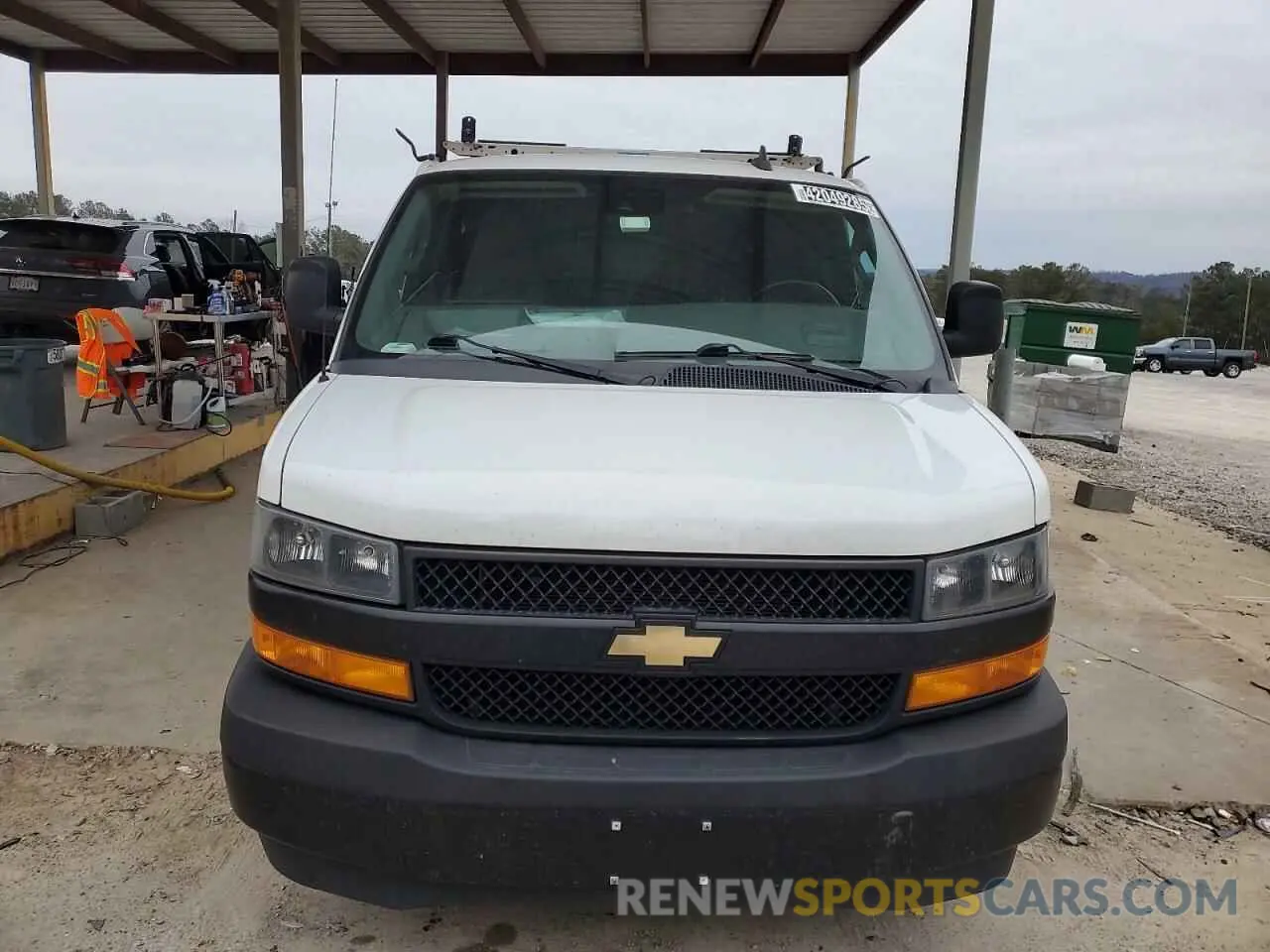 5 fotografías del automóvil dañado 1GCWGAFP3L1263369 CHEVROLET EXPRESS 2020
