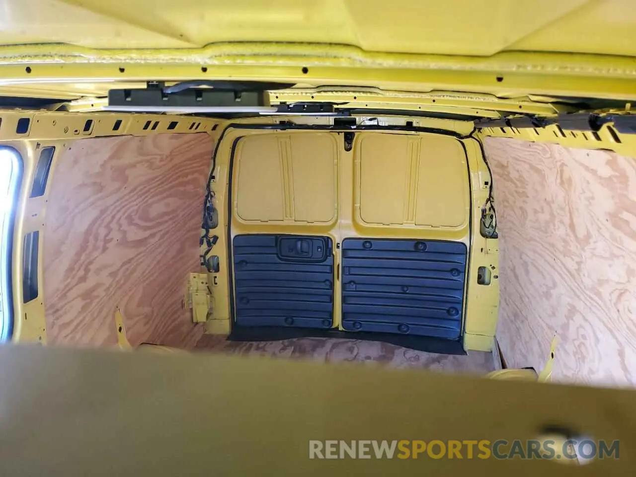 10 fotografías del automóvil dañado 1GCWGAFPXL1226464 CHEVROLET EXPRESS 2020