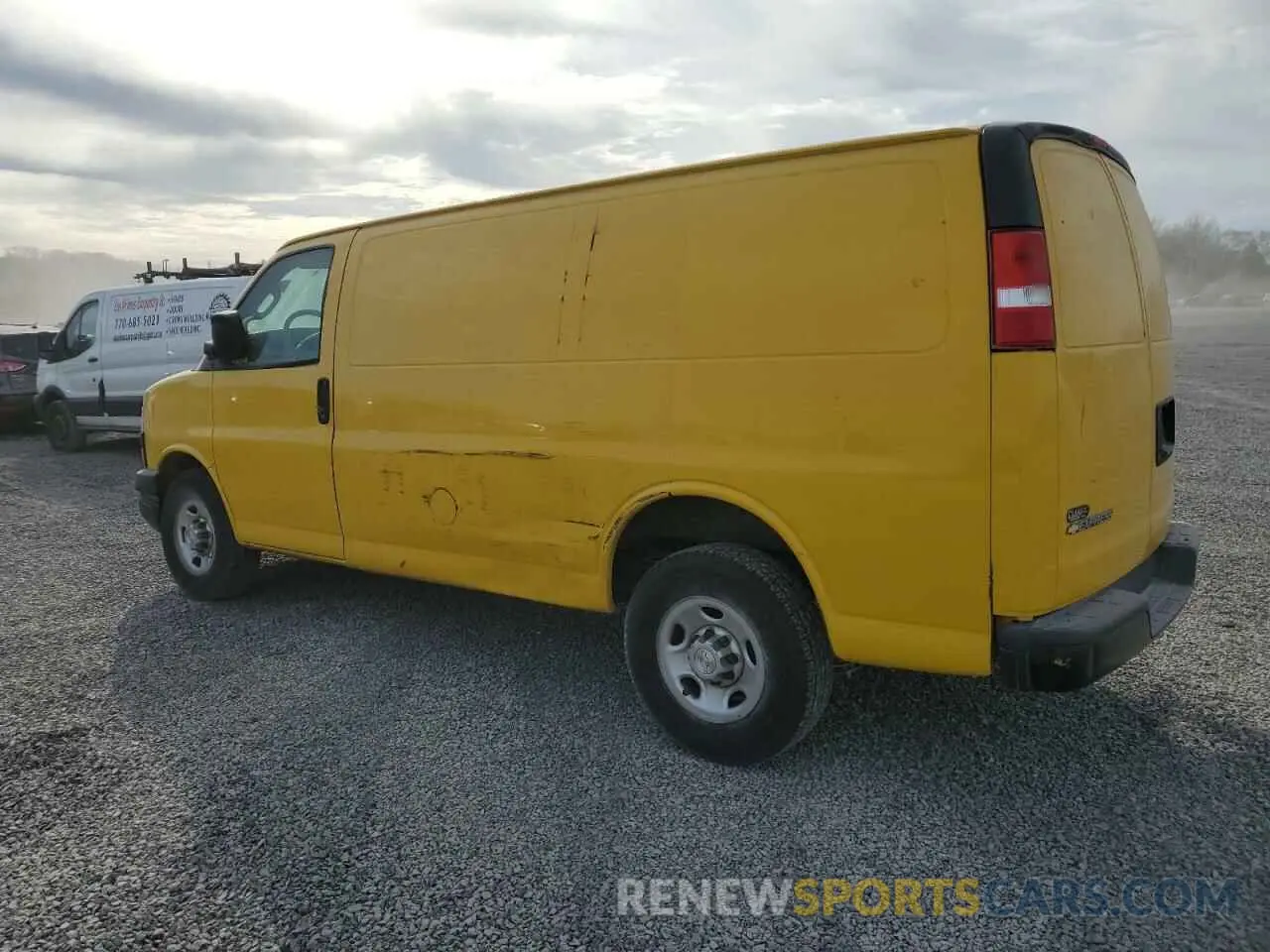 2 fotografías del automóvil dañado 1GCWGAFPXL1226464 CHEVROLET EXPRESS 2020