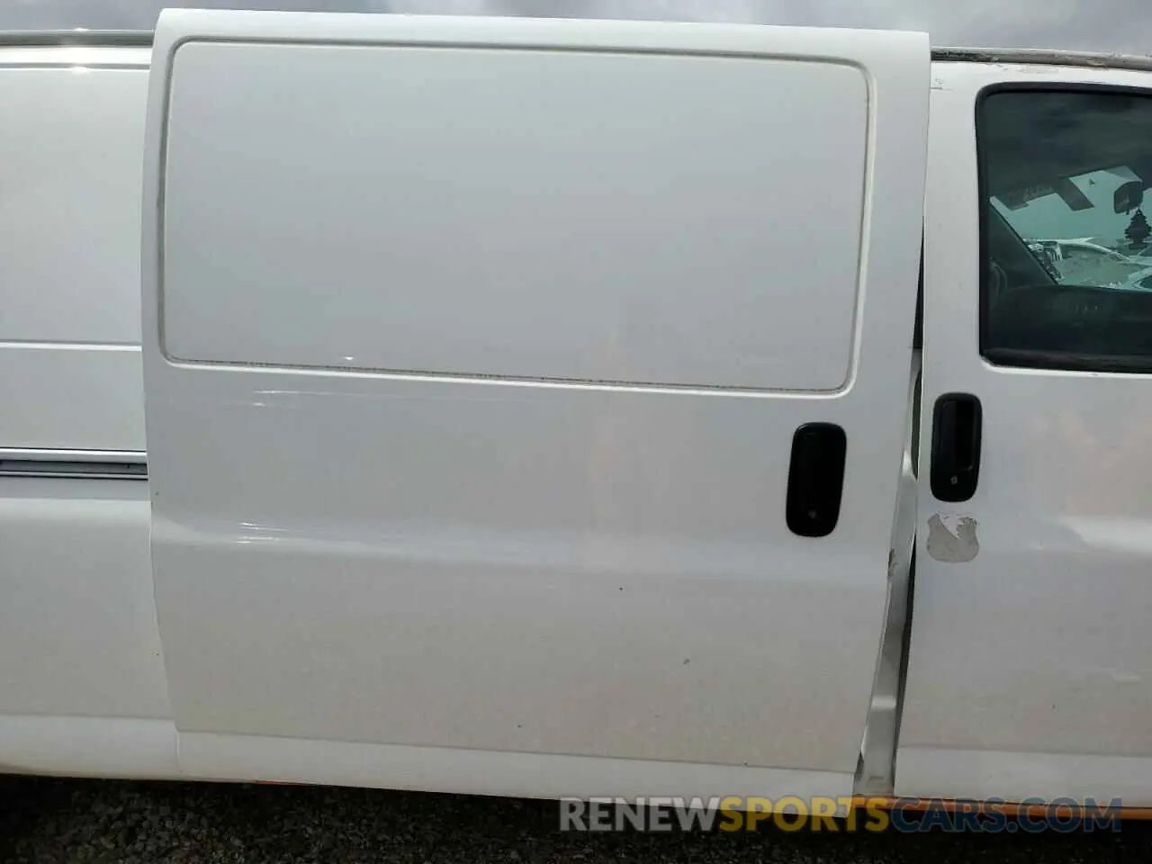 10 fotografías del automóvil dañado 1GCZGHFG5L1271656 CHEVROLET EXPRESS 2020