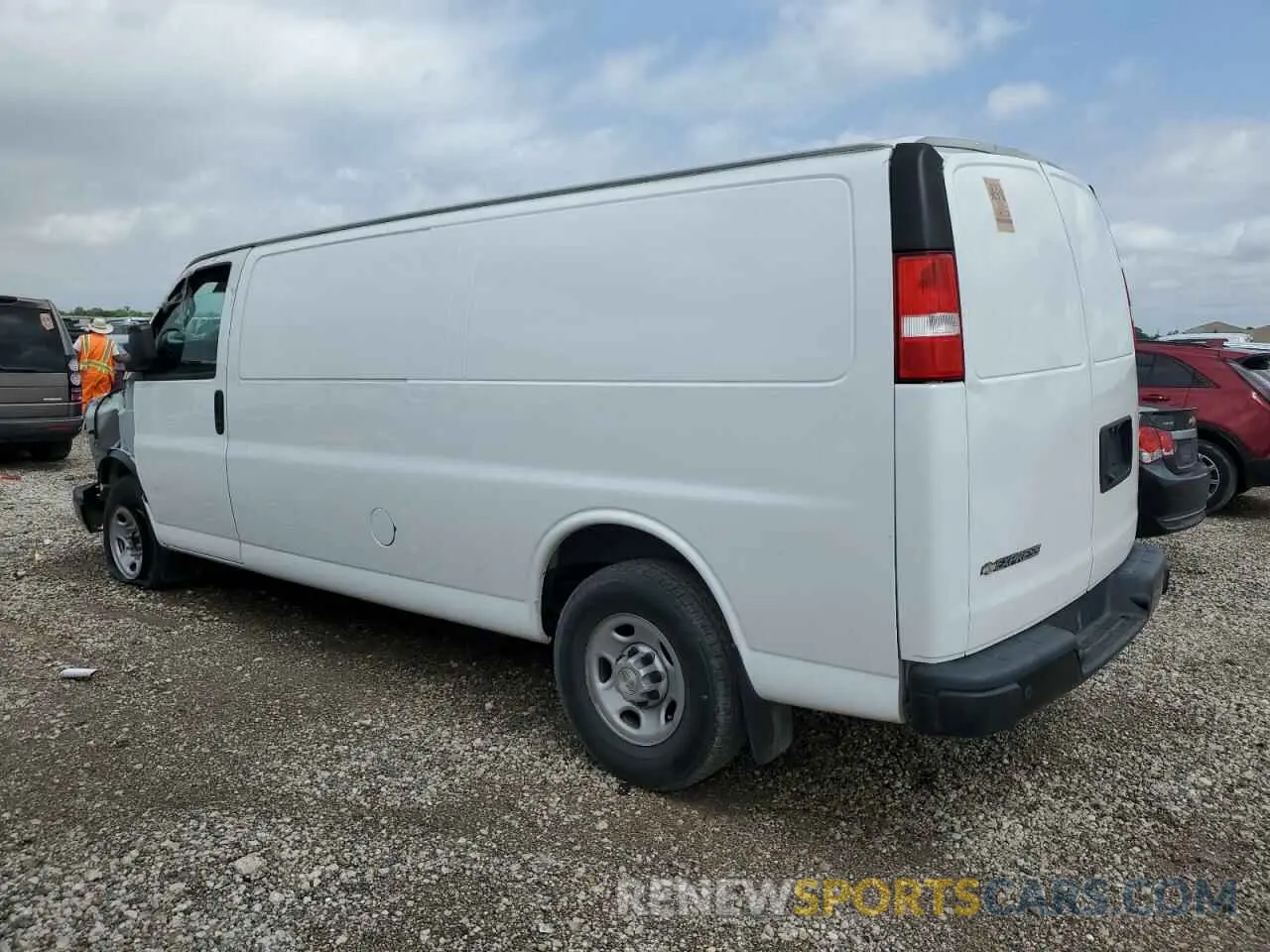 2 fotografías del automóvil dañado 1GCZGHFG5L1271656 CHEVROLET EXPRESS 2020