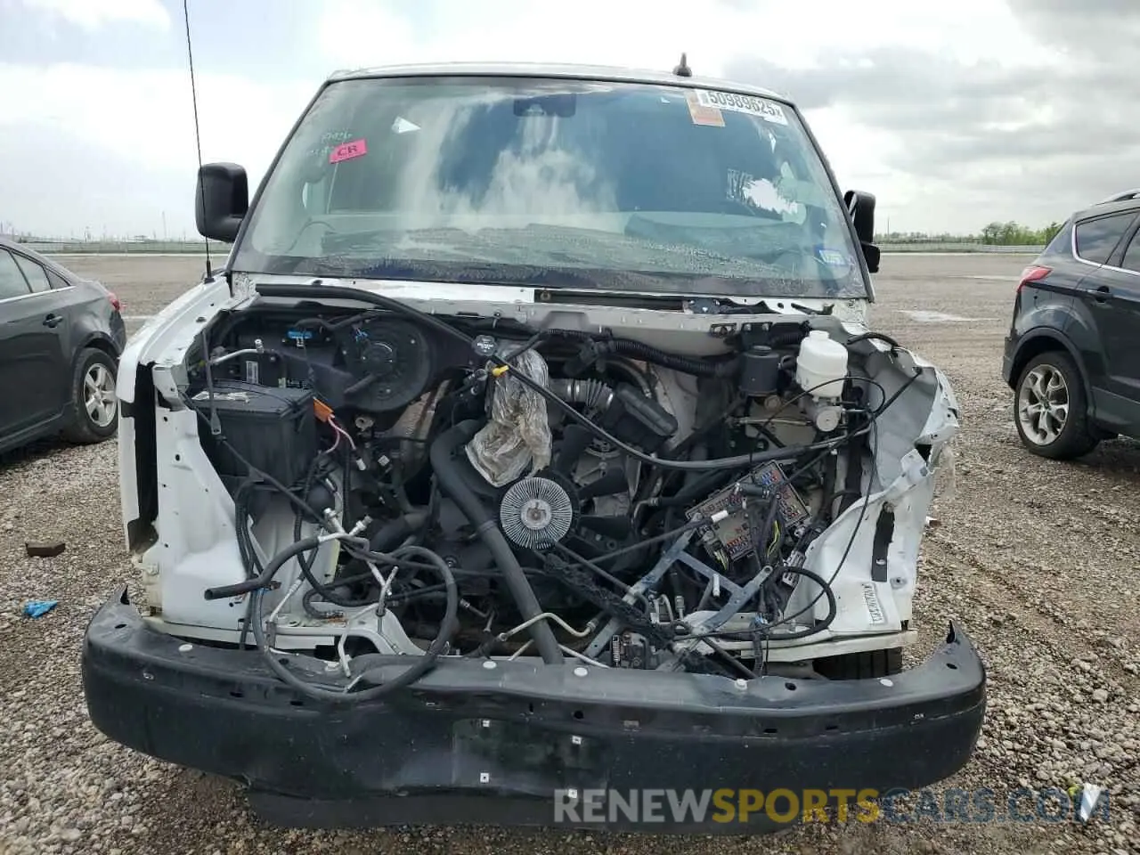 5 fotografías del automóvil dañado 1GCZGHFG5L1271656 CHEVROLET EXPRESS 2020