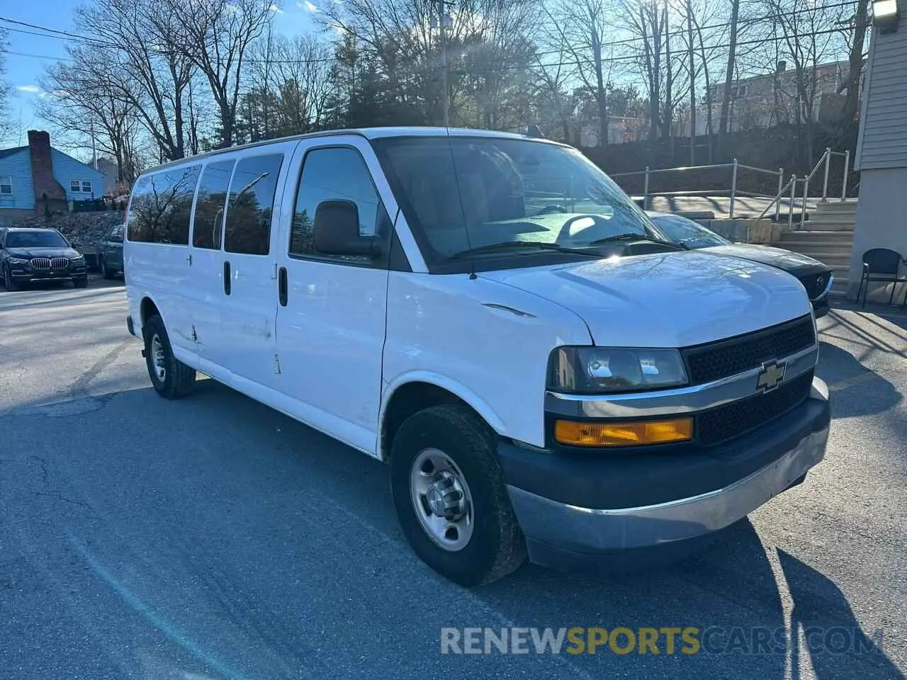 4 fotografías del automóvil dañado 1GAZGNFPXM1170072 CHEVROLET EXPRESS 2021
