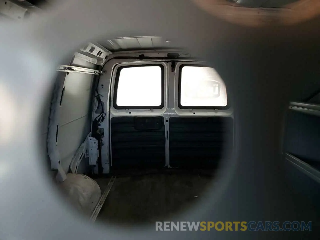 10 fotografías del automóvil dañado 1GCWGAF74M1156218 CHEVROLET EXPRESS 2021