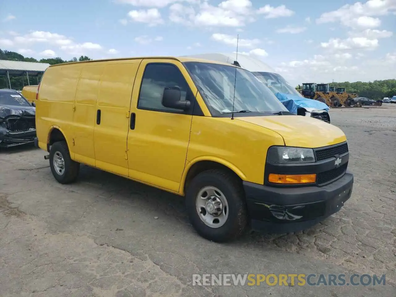 4 fotografías del automóvil dañado 1GCWGAFP4M1167252 CHEVROLET EXPRESS 2021
