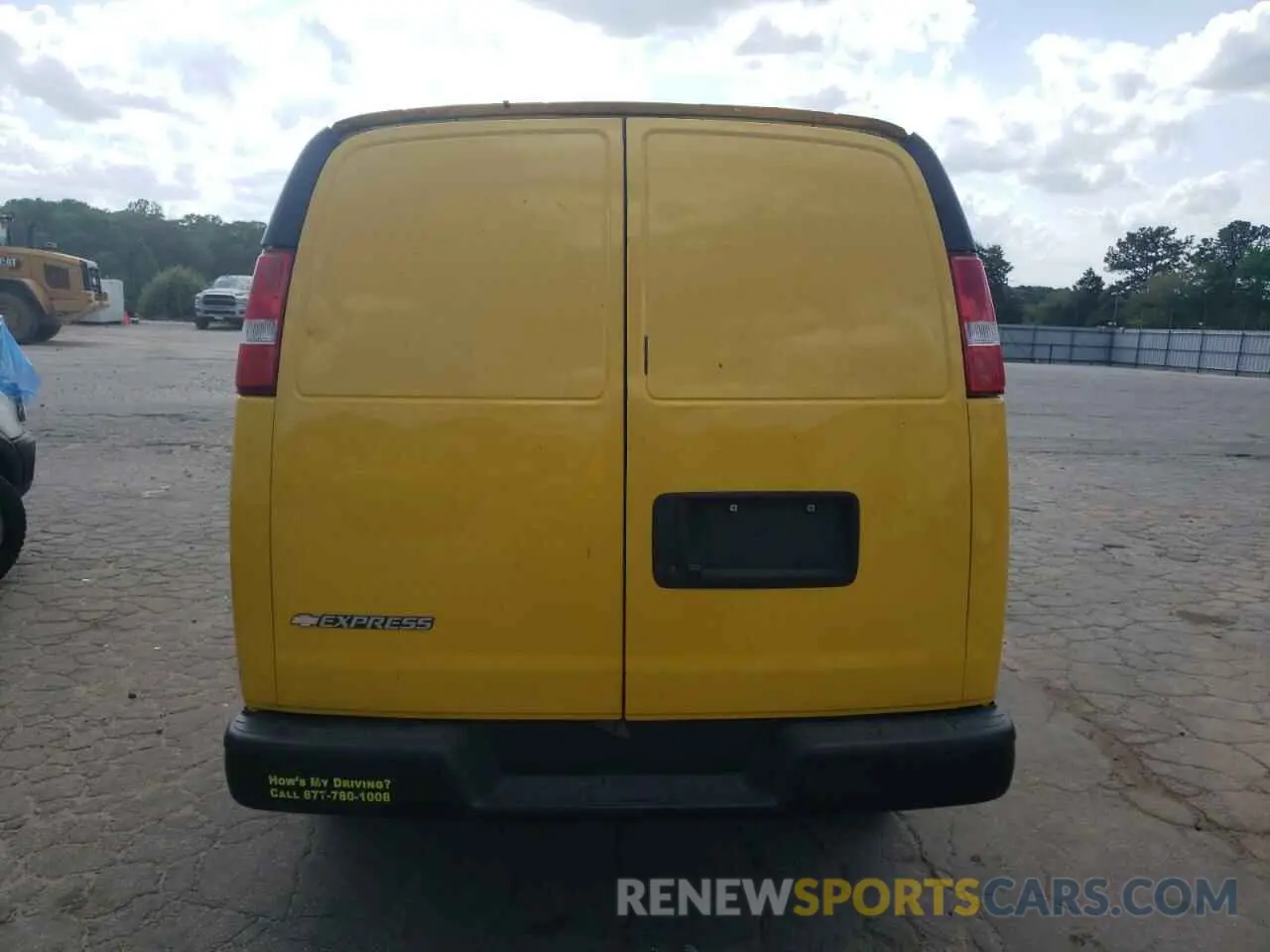 6 fotografías del automóvil dañado 1GCWGAFP4M1167252 CHEVROLET EXPRESS 2021