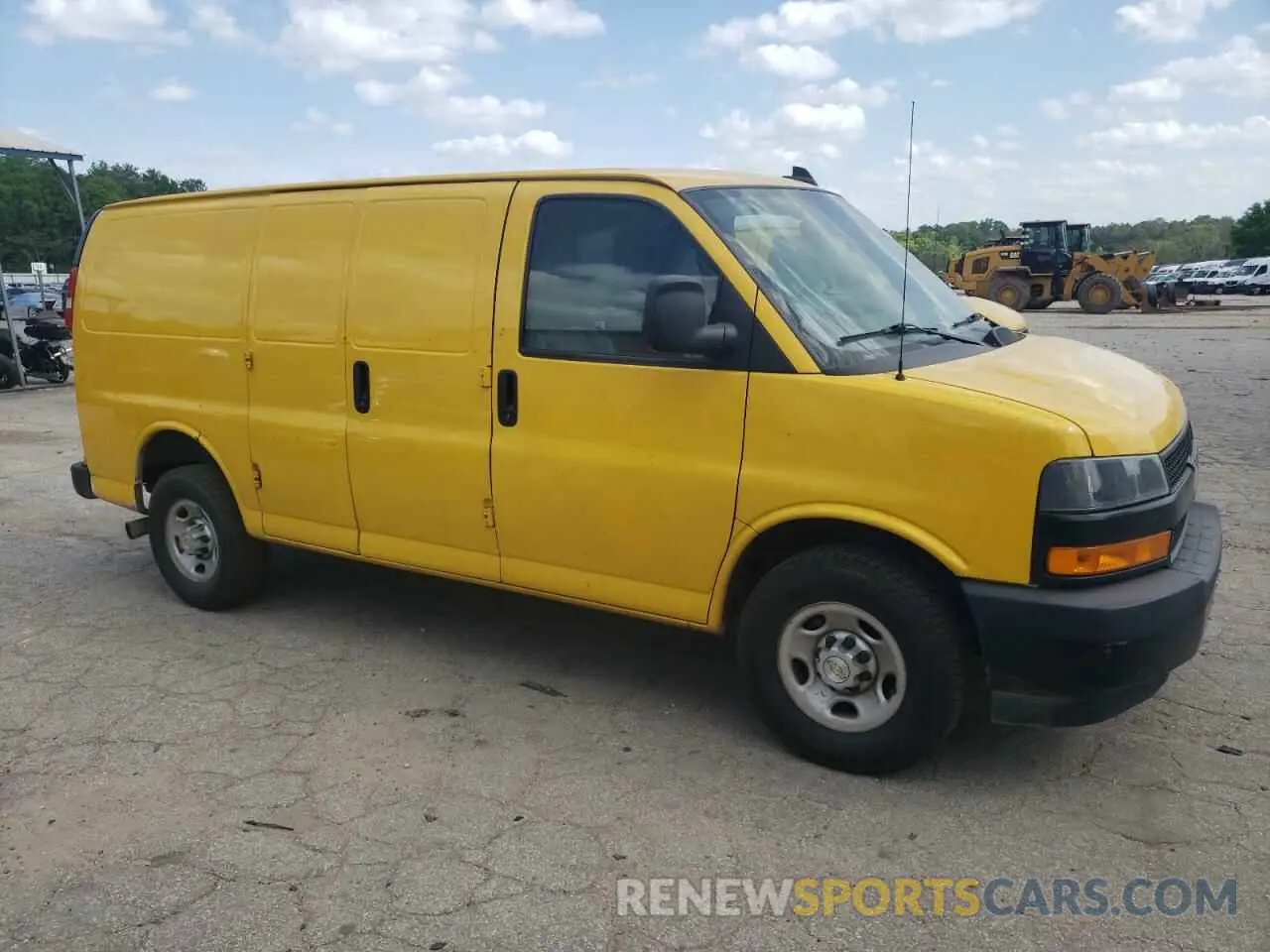 4 fotografías del automóvil dañado 1GCWGAFP8M1166279 CHEVROLET EXPRESS 2021