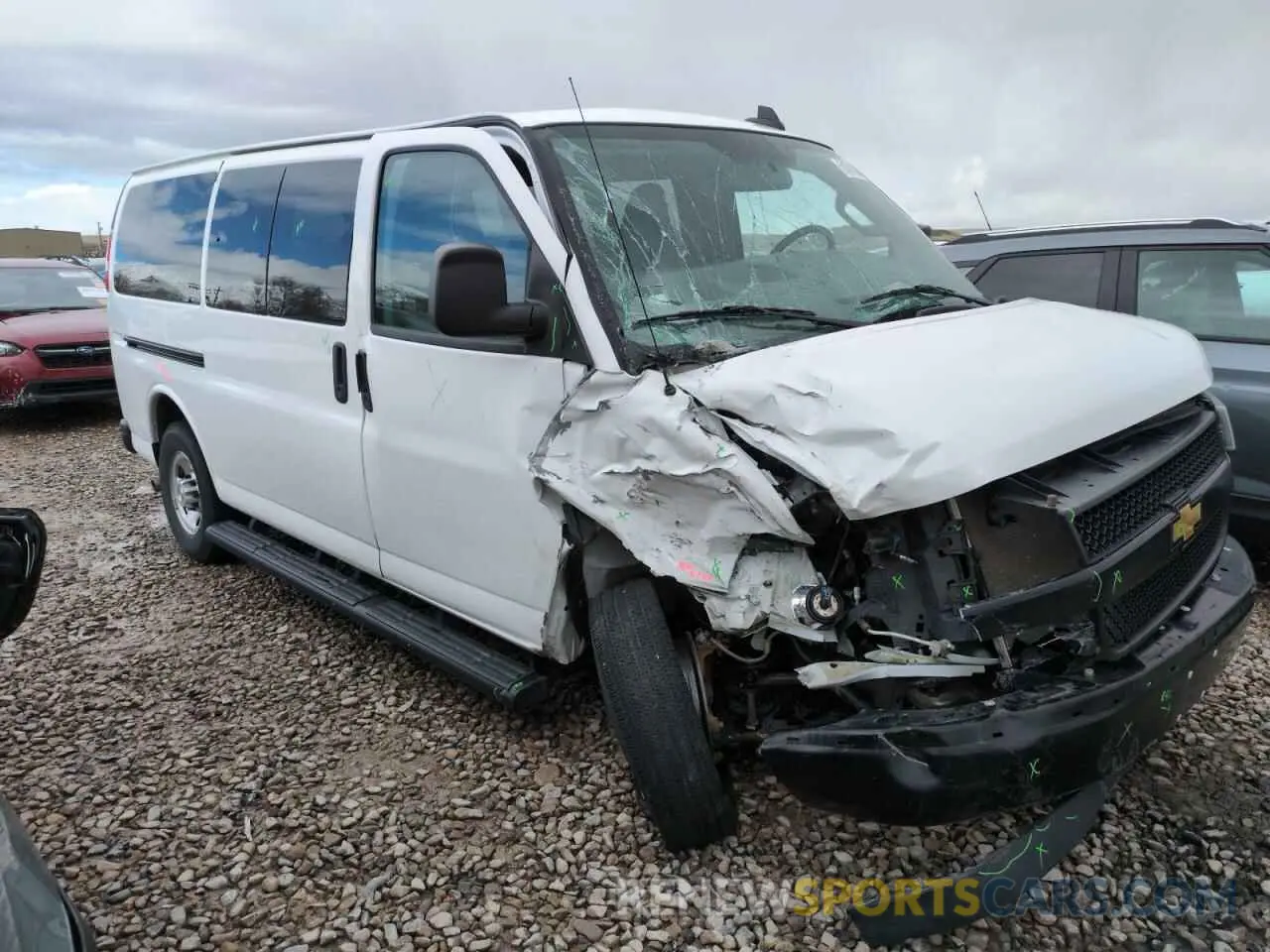 4 fotografías del automóvil dañado 1GAWGEFP4P1211318 CHEVROLET EXPRESS 2023