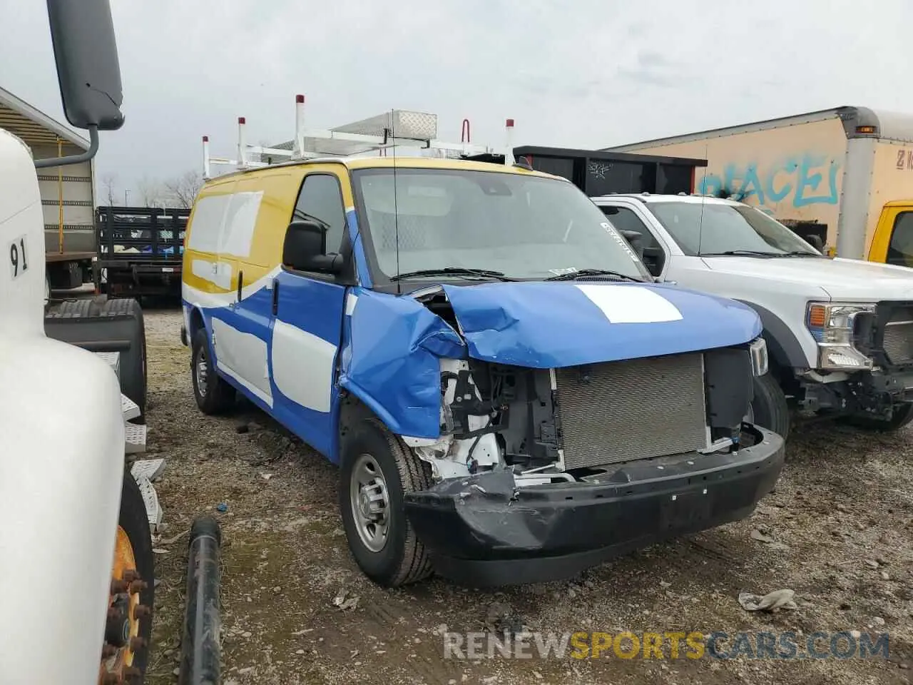 4 fotografías del automóvil dañado 1GCZGGFP3P1112683 CHEVROLET EXPRESS 2023