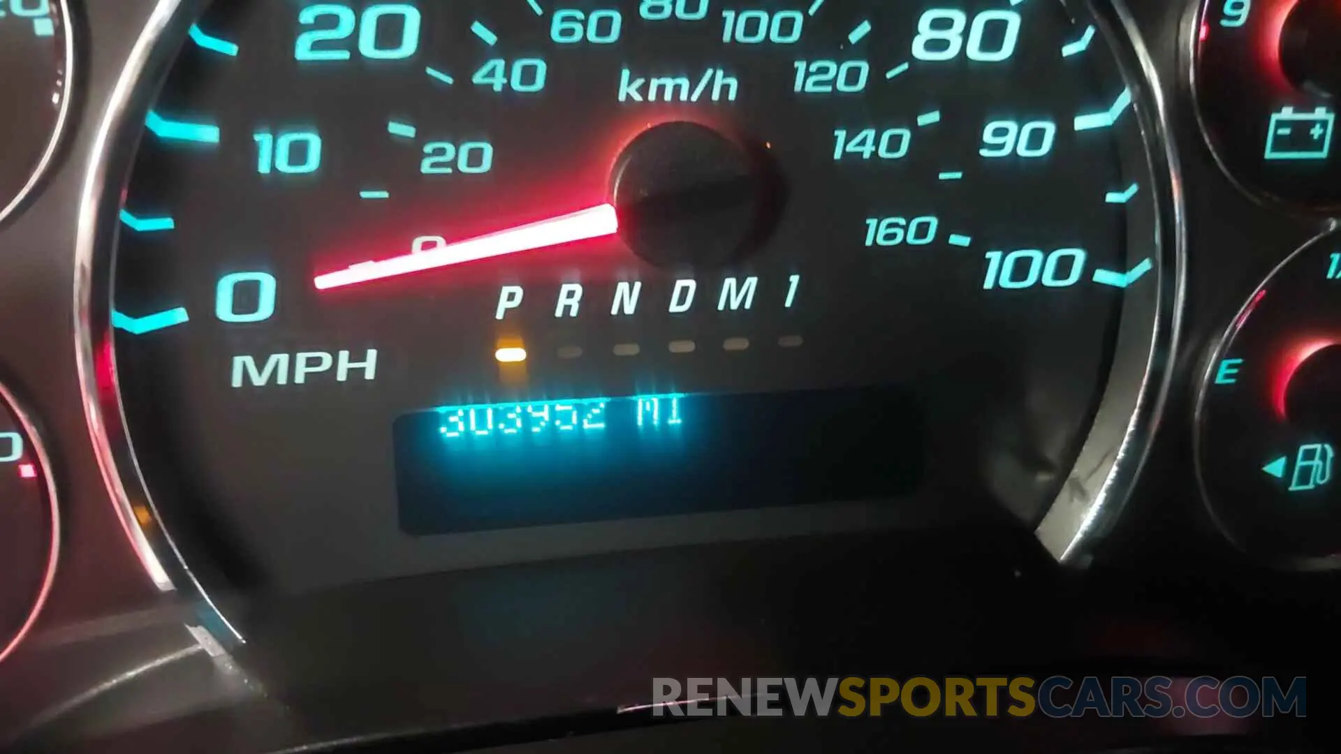 22 fotografías del automóvil dañado 1GCWGAF10K1222675 CHEVROLET EXPRESS 2500 2019