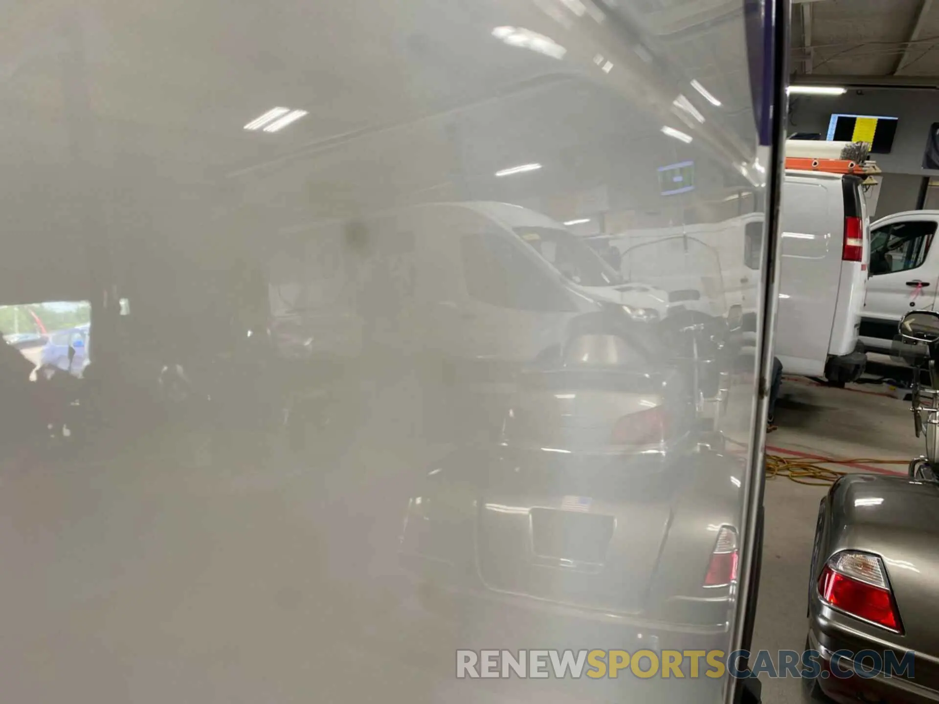 23 fotografías del automóvil dañado 1GCWGAF10K1222675 CHEVROLET EXPRESS 2500 2019