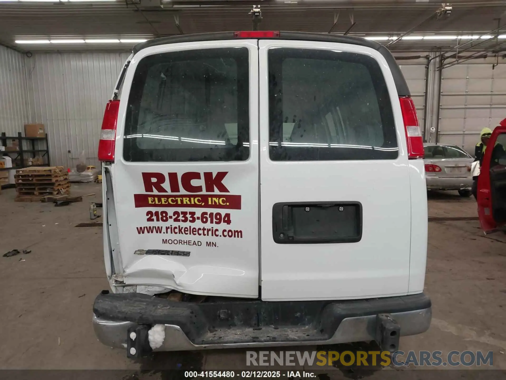 17 fotografías del automóvil dañado 1GCWGAFG5K1321545 CHEVROLET EXPRESS 2500 2019