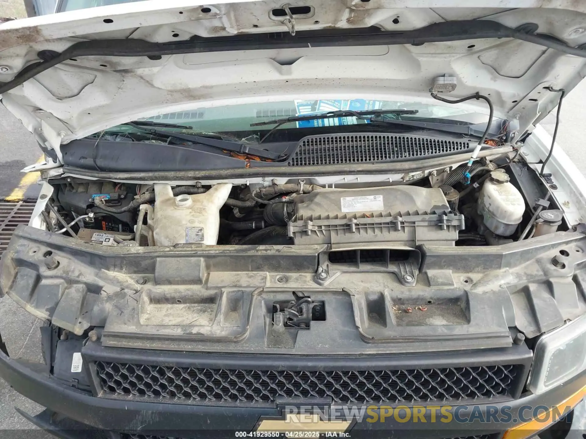 10 fotografías del automóvil dañado 1GCWGAFP7K1370861 CHEVROLET EXPRESS 2500 2019