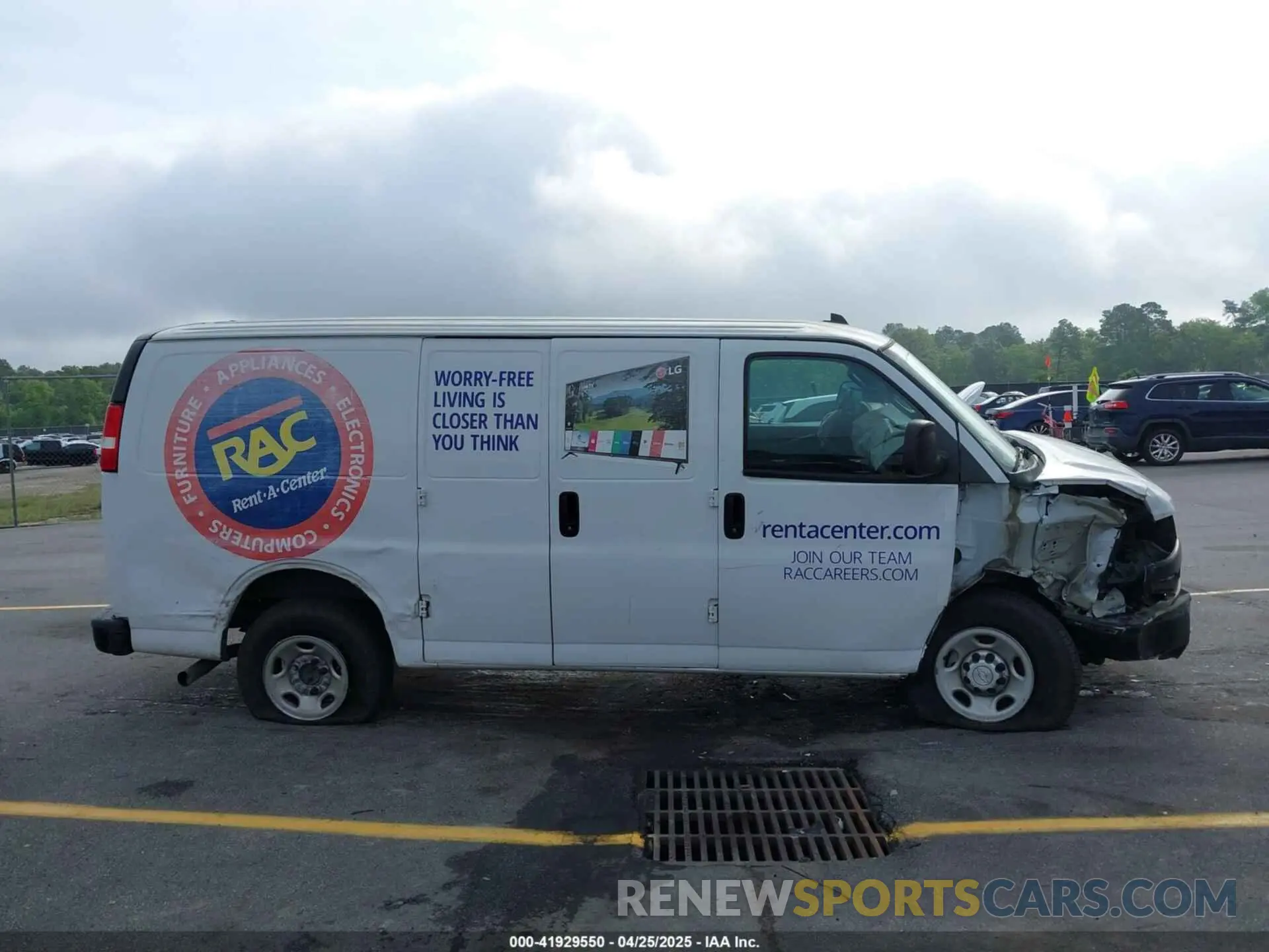13 fotografías del automóvil dañado 1GCWGAFP7K1370861 CHEVROLET EXPRESS 2500 2019