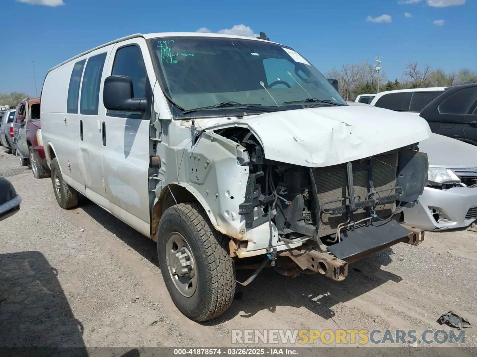 1 fotografías del automóvil dañado 1GCWGBFG3K1195529 CHEVROLET EXPRESS 2500 2019