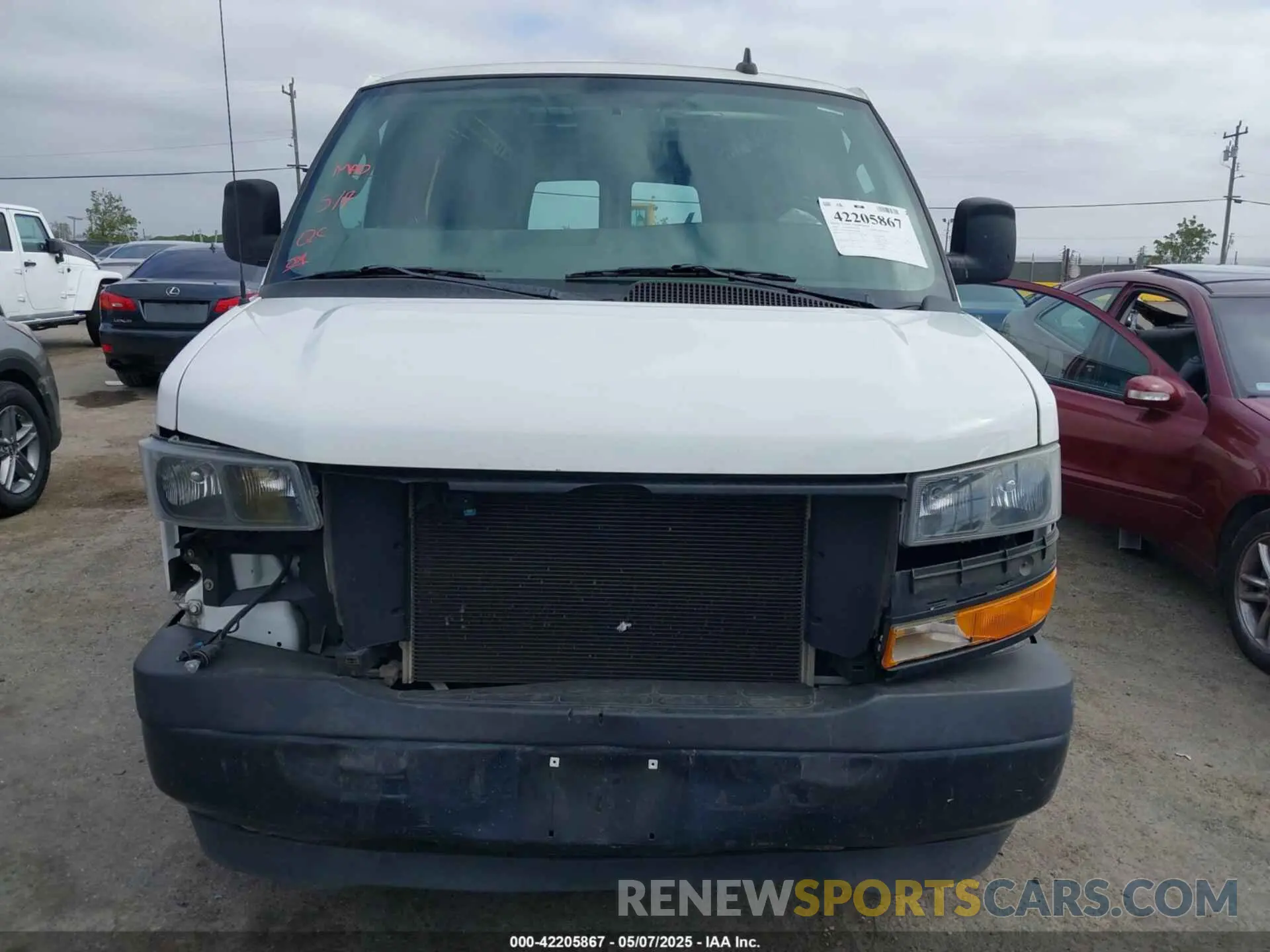 13 fotografías del automóvil dañado 1GCWGBFP4K1183082 CHEVROLET EXPRESS 2500 2019