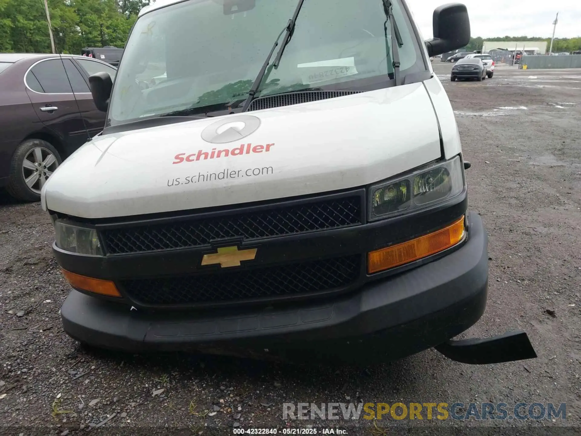 11 fotografías del automóvil dañado 1GCZGGFP9K1332273 CHEVROLET EXPRESS 3500 2019