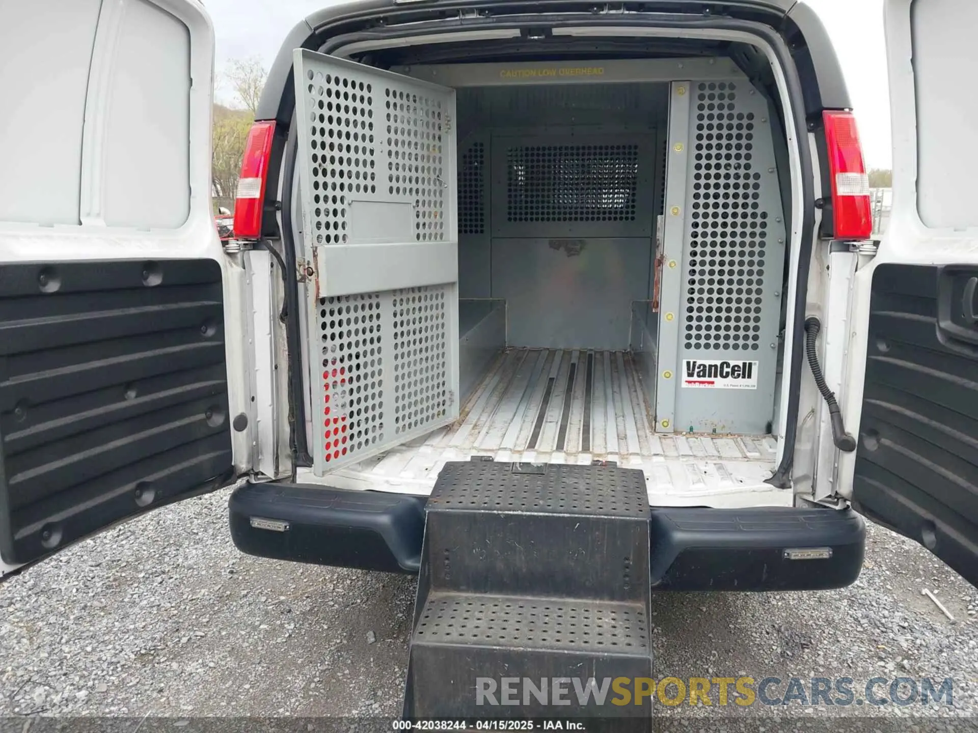 17 fotografías del automóvil dañado 1GCZGHFG7K1209948 CHEVROLET EXPRESS 3500 2019