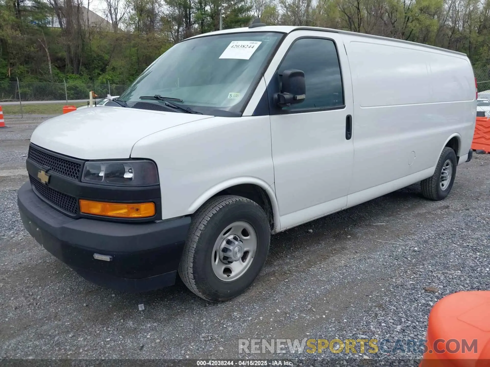 2 fotografías del automóvil dañado 1GCZGHFG7K1209948 CHEVROLET EXPRESS 3500 2019