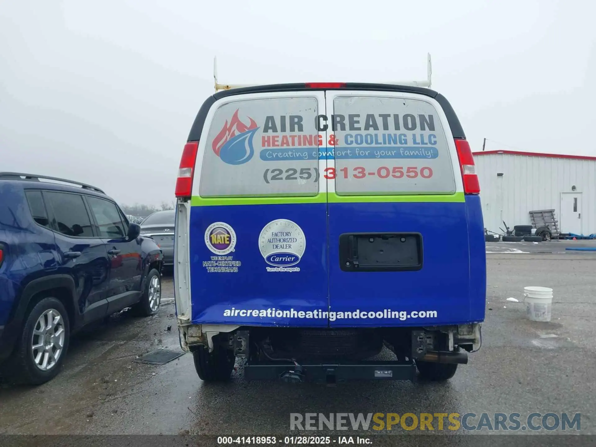 17 fotografías del automóvil dañado 1GCWGAFG1L1159561 CHEVROLET EXPRESS CARGO 2020