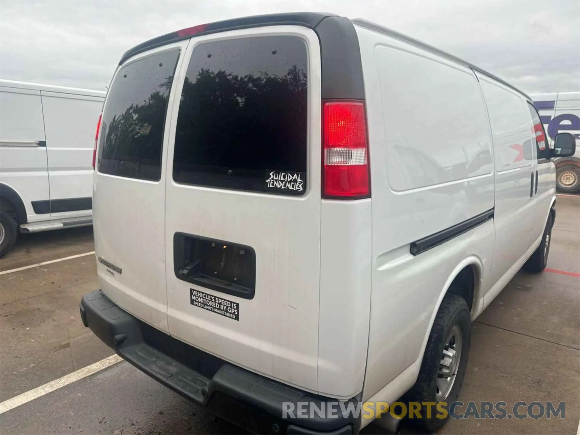 5 fotografías del automóvil dañado 1GCWGAFG2L1252959 CHEVROLET EXPRESS CARGO 2020